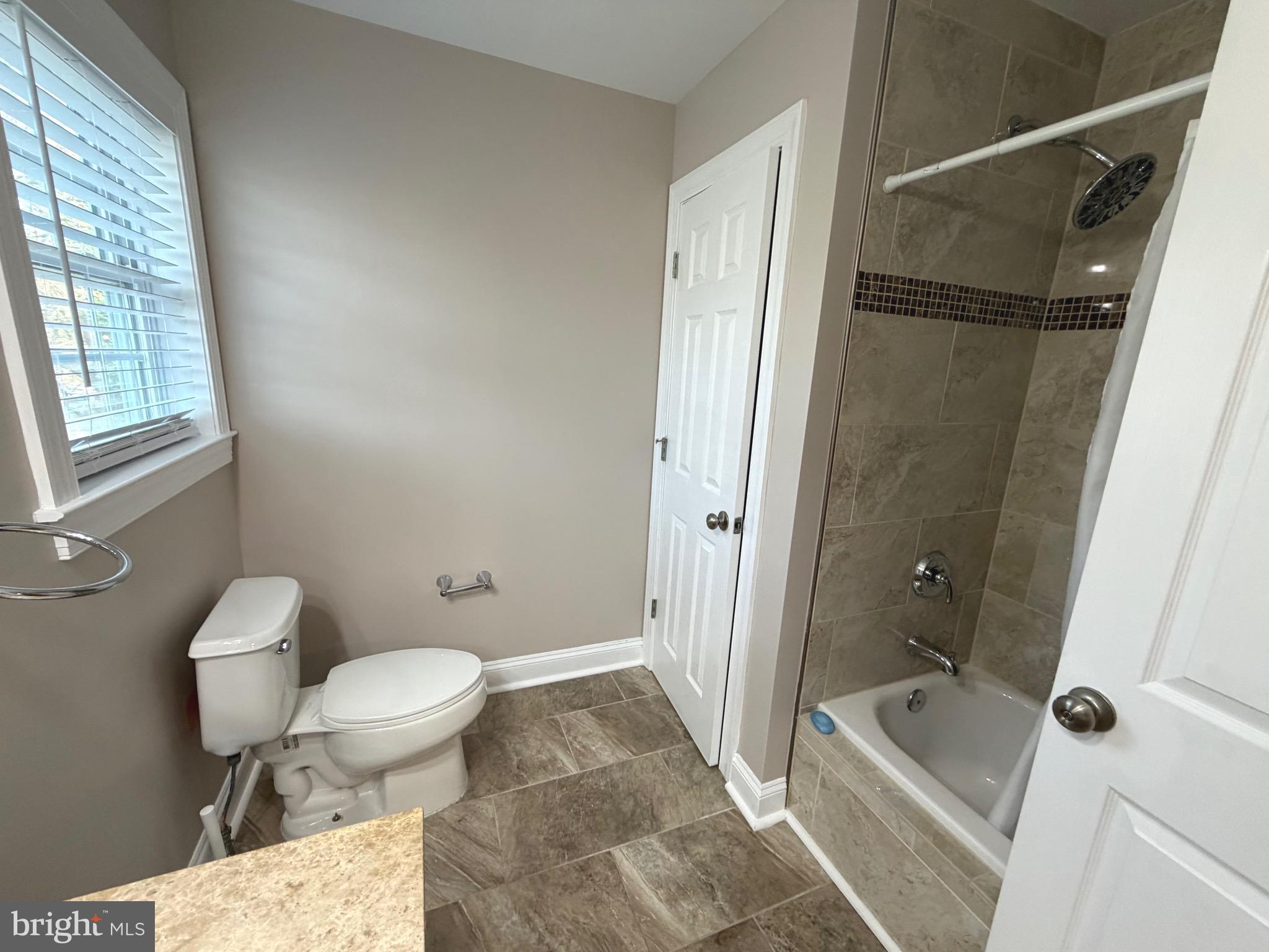 ADDISON HEIGHTS - Residential Lease