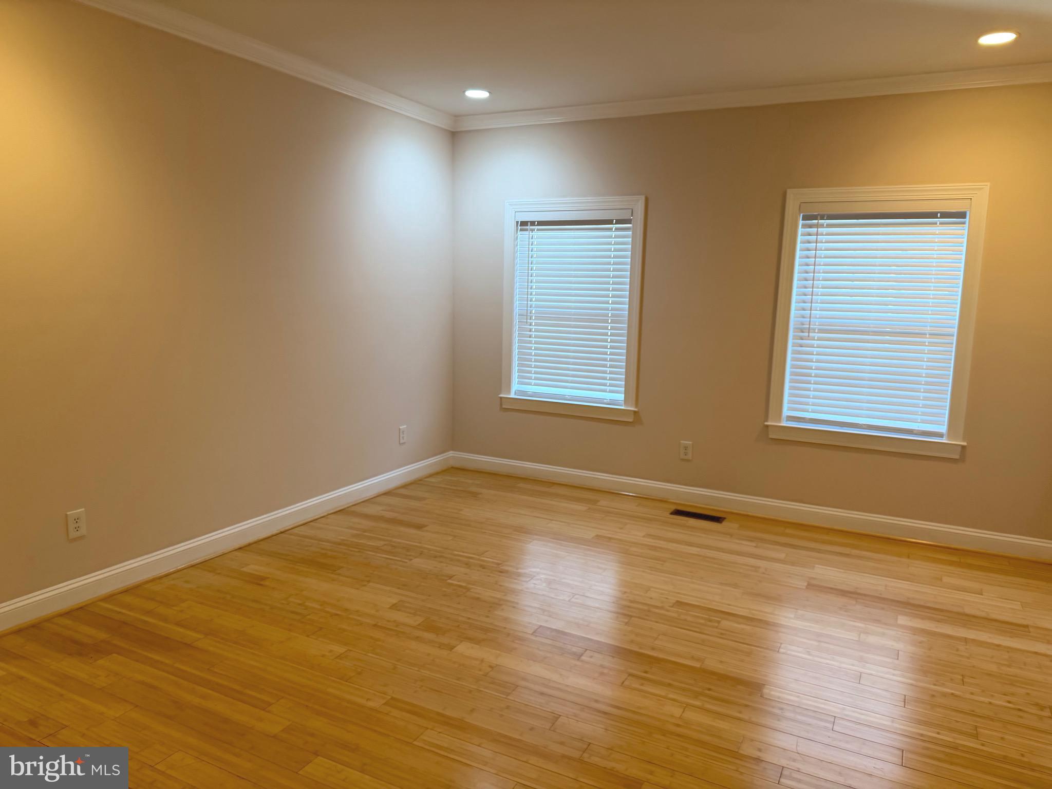 ADDISON HEIGHTS - Residential Lease