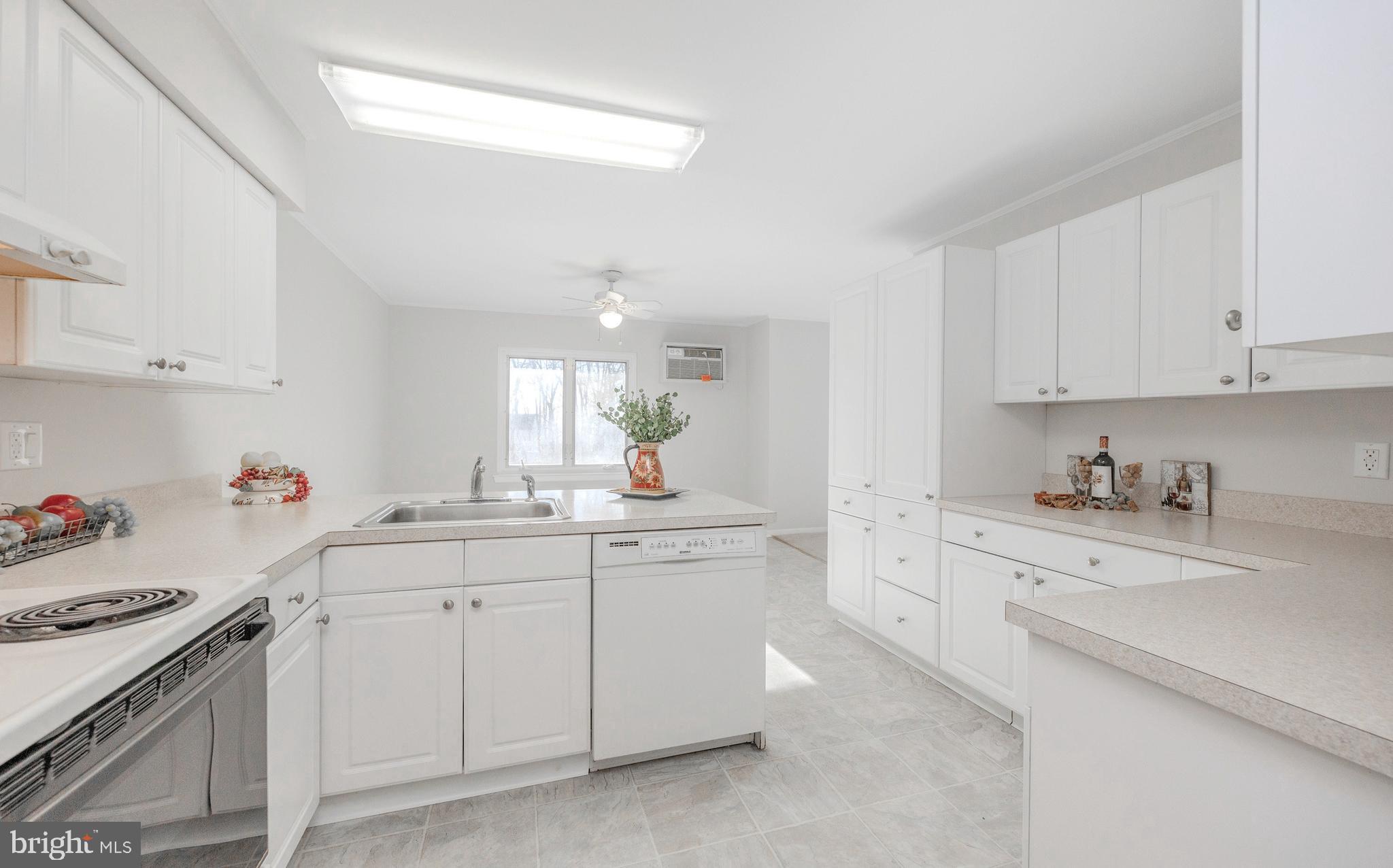 WOODMONT NORTH - Residential