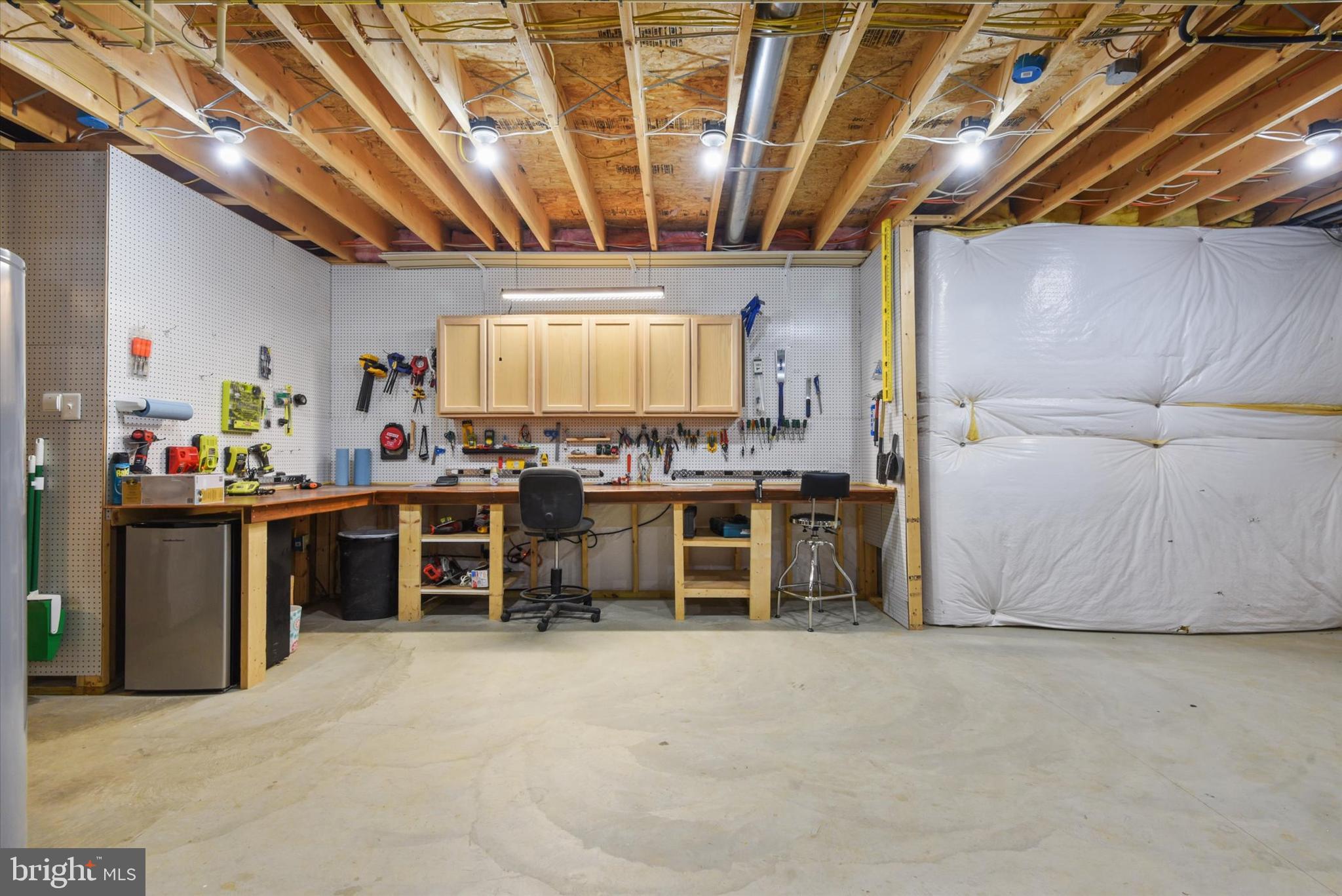 SHERLOCK HOLMES ESTATES - Residential