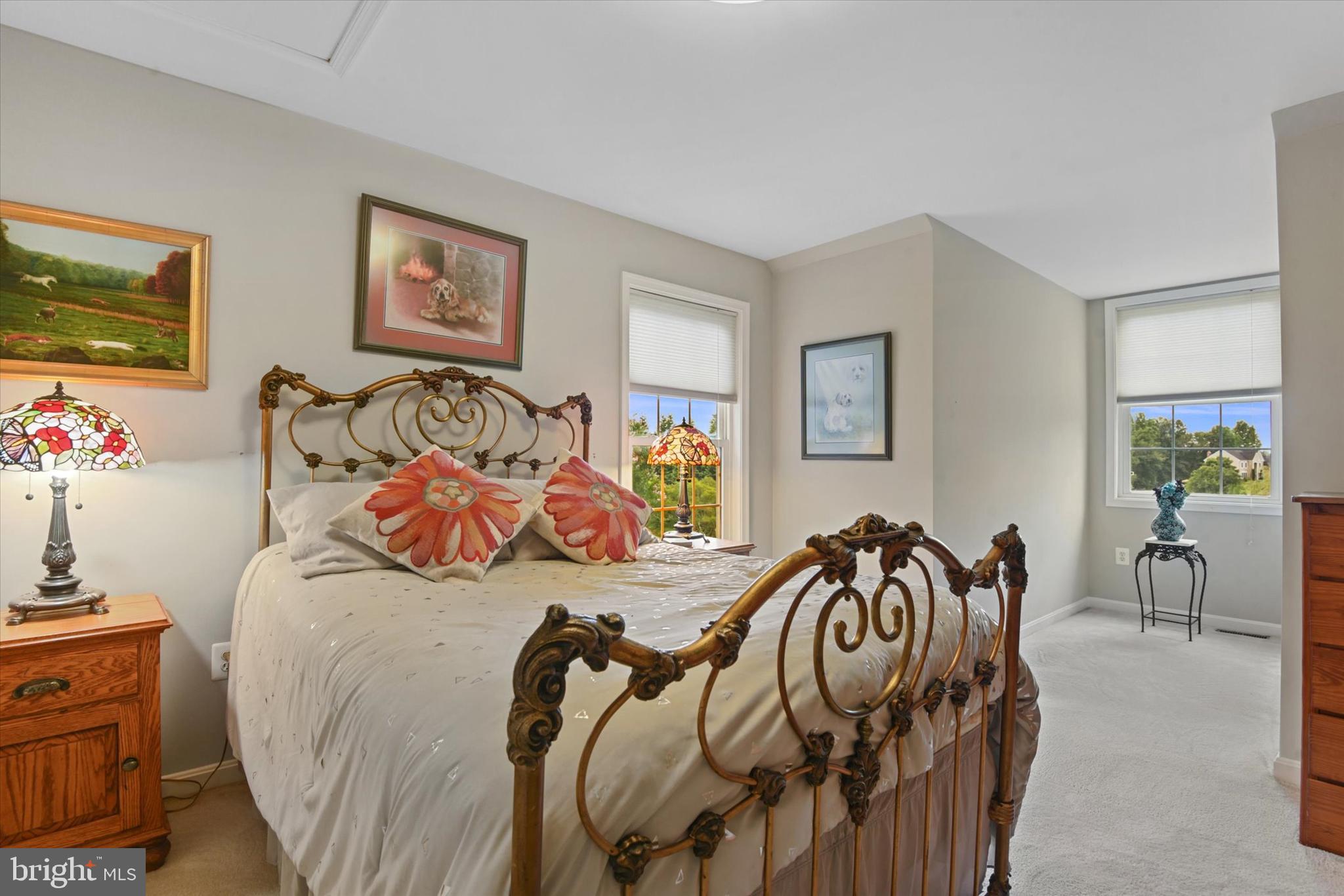 SHERLOCK HOLMES ESTATES - Residential