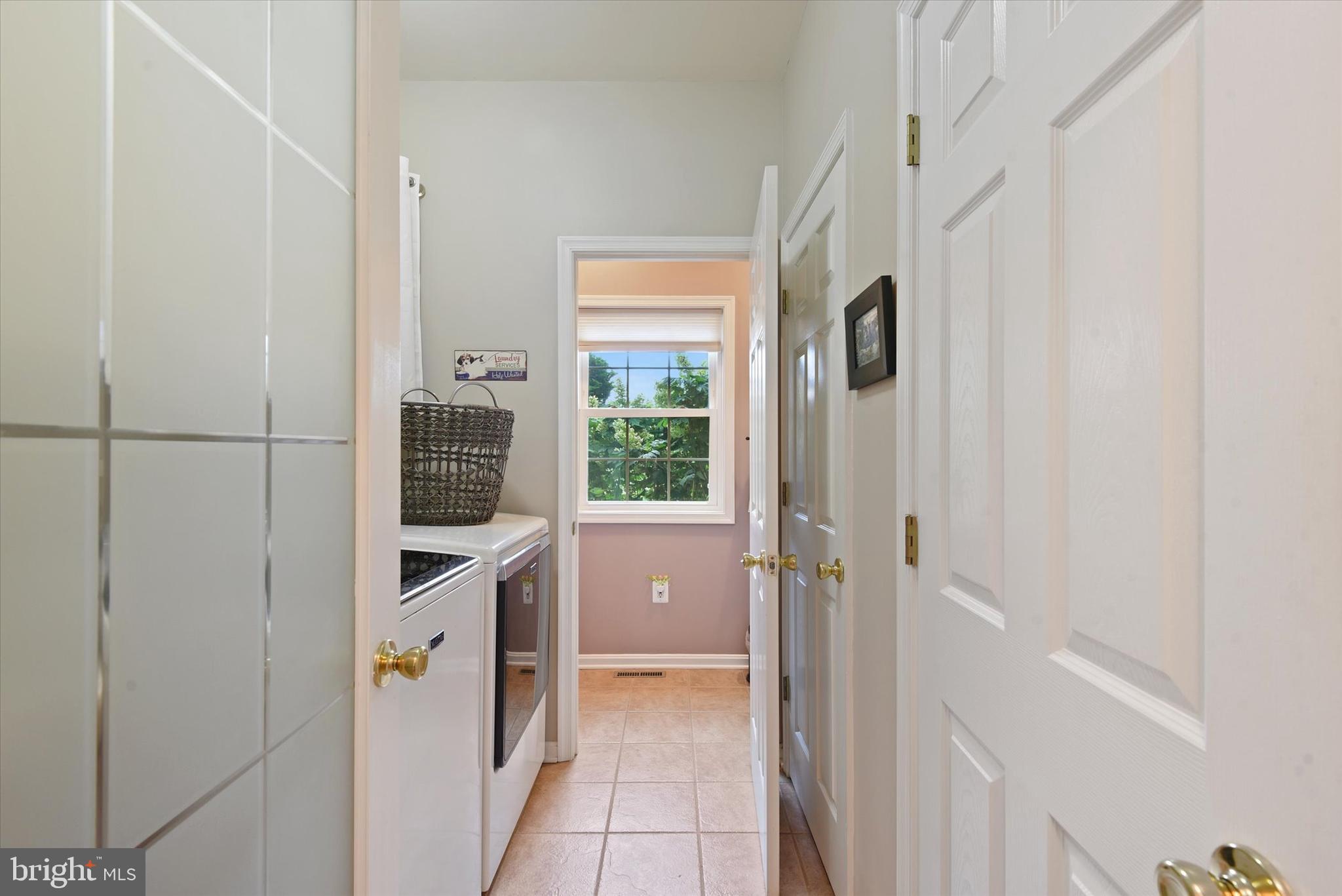 SHERLOCK HOLMES ESTATES - Residential