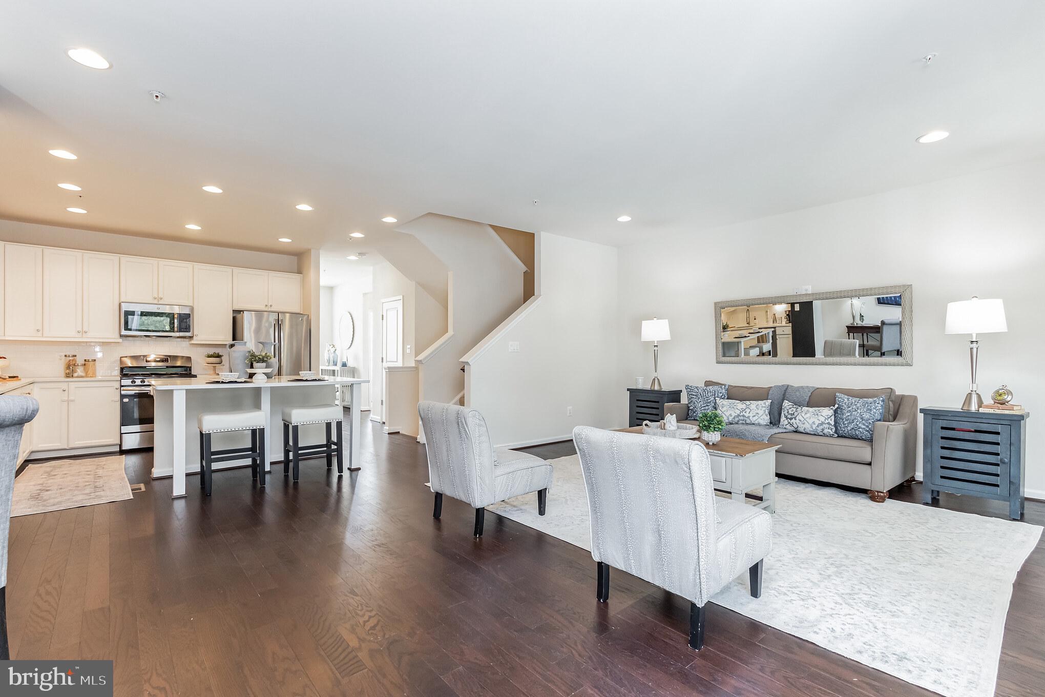 TALLYN RIDGE - Residential