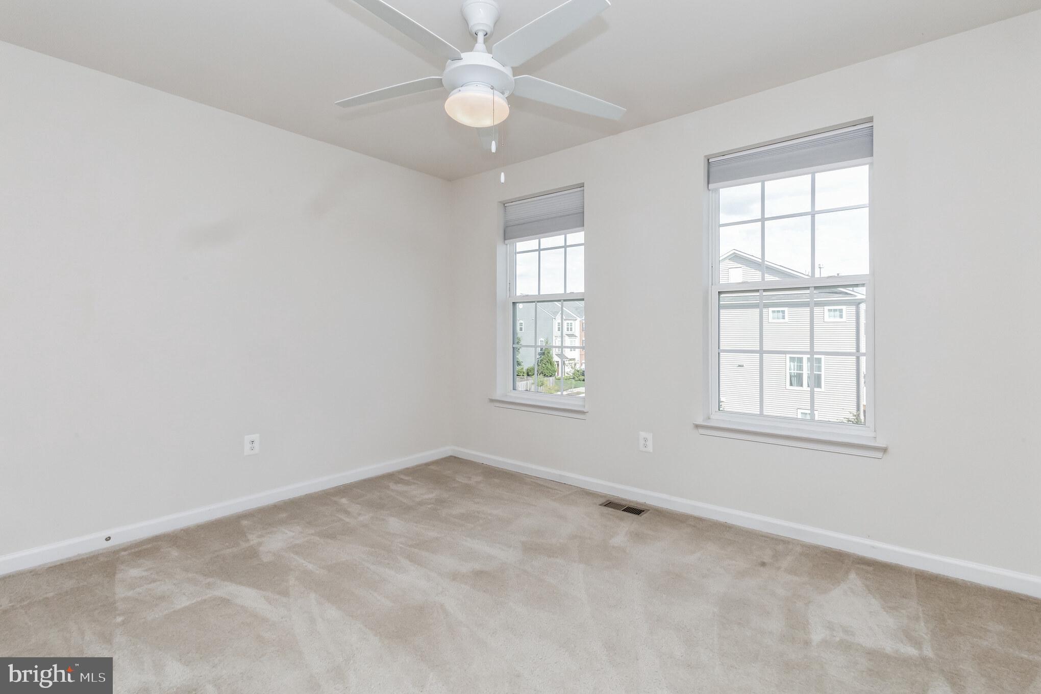 TALLYN RIDGE - Residential