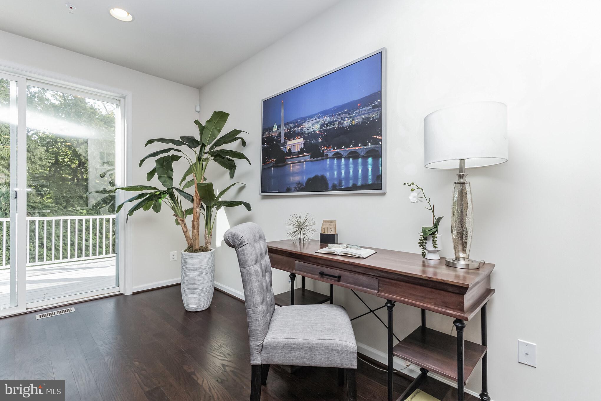 TALLYN RIDGE - Residential