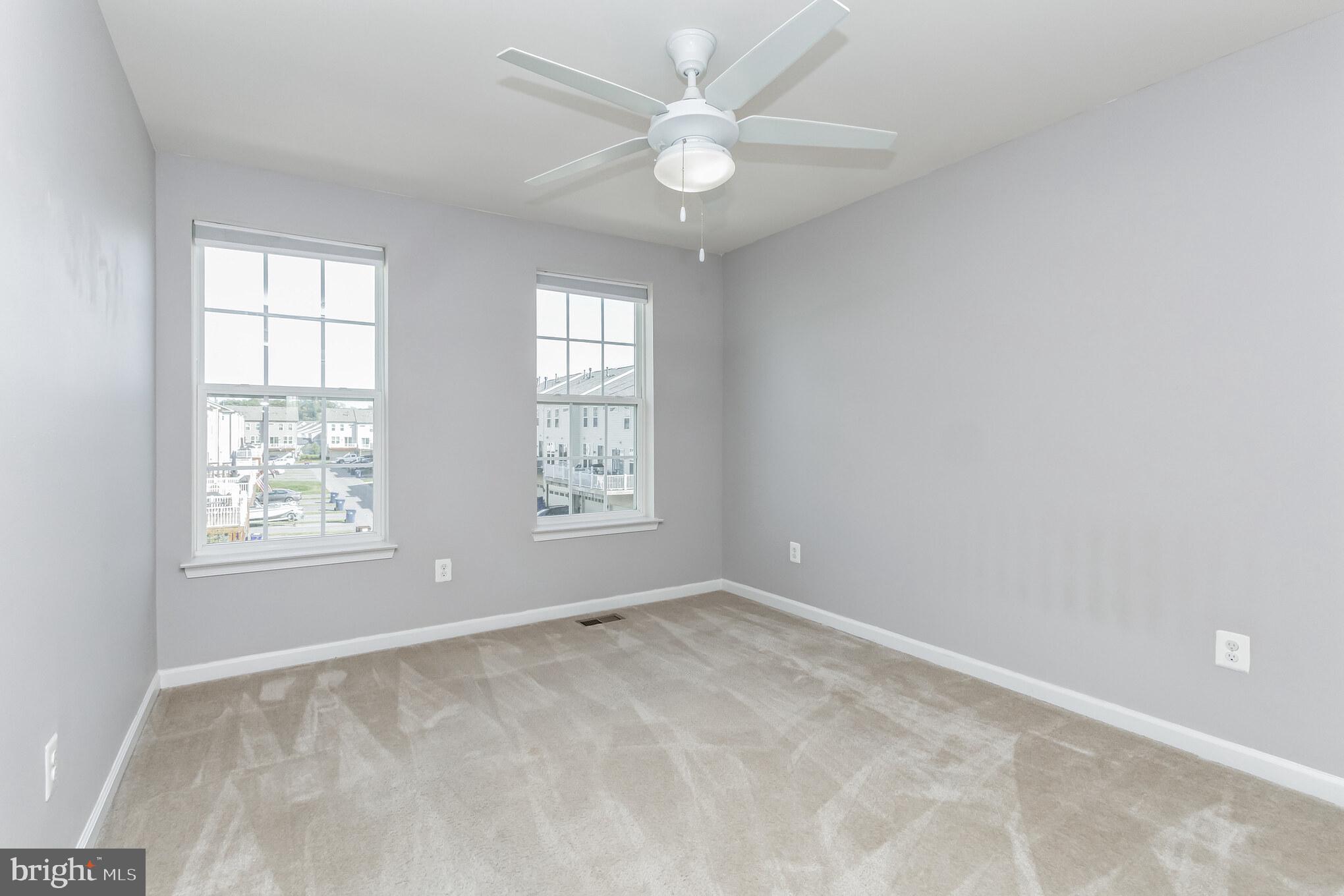 TALLYN RIDGE - Residential