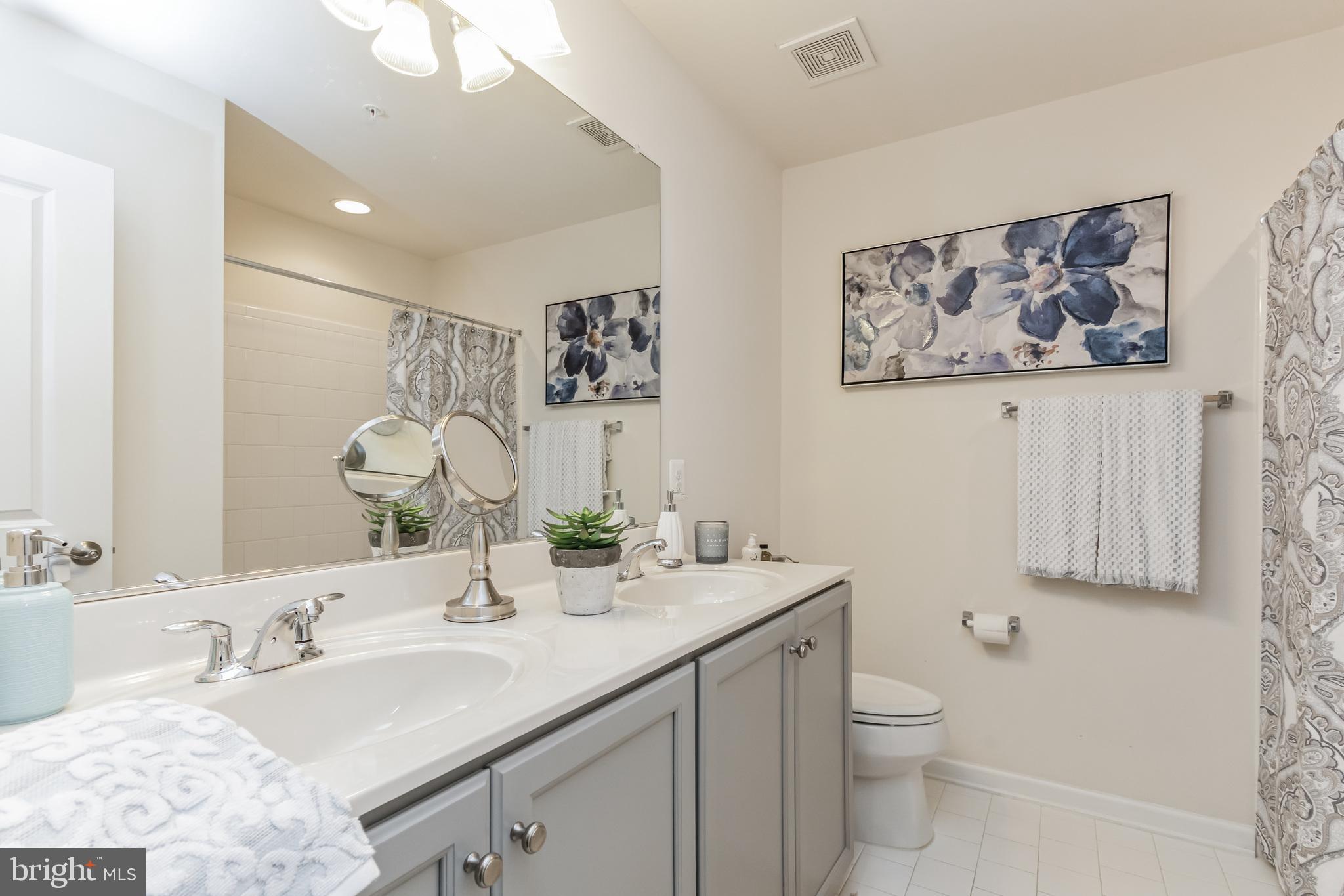 TALLYN RIDGE - Residential