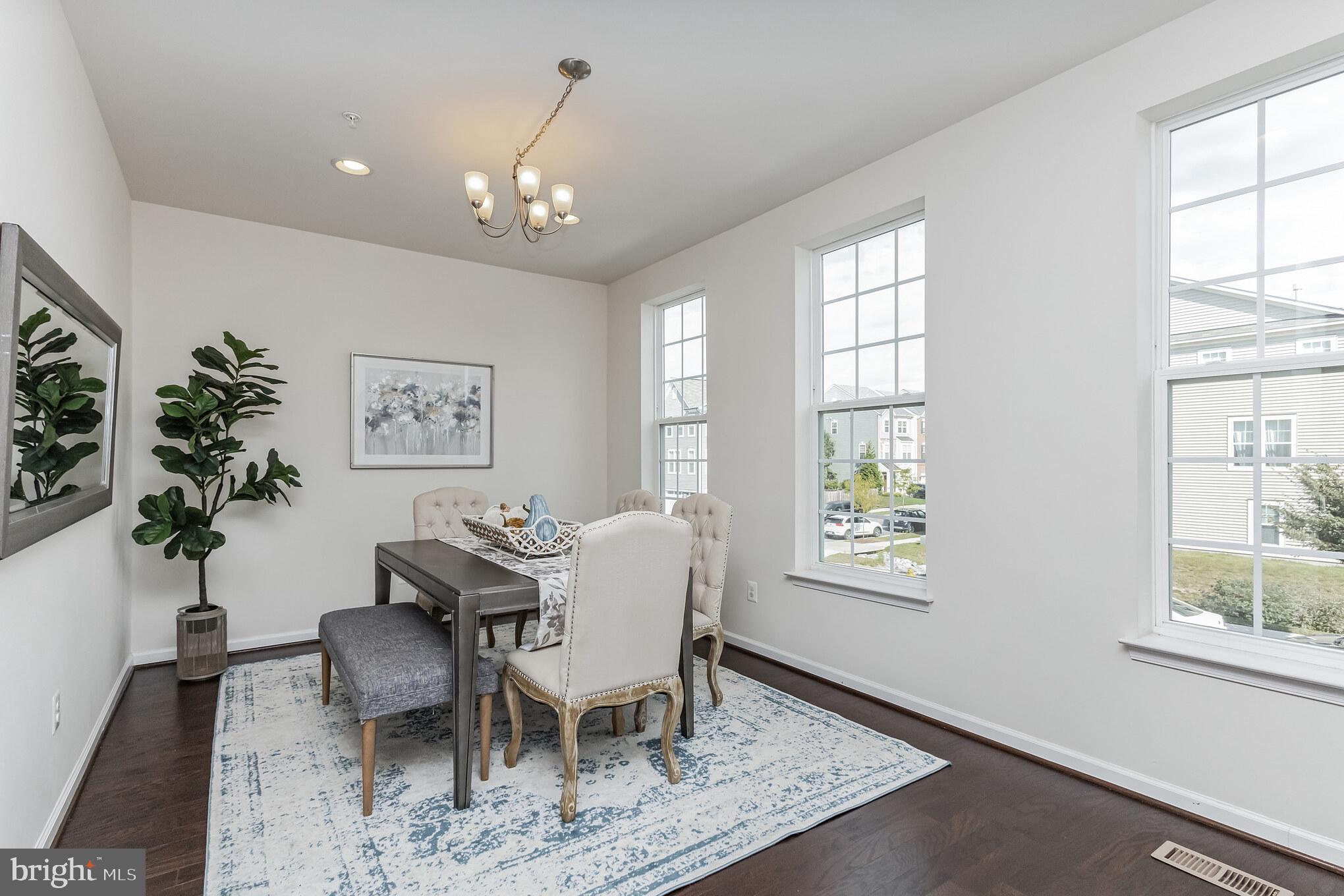 TALLYN RIDGE - Residential