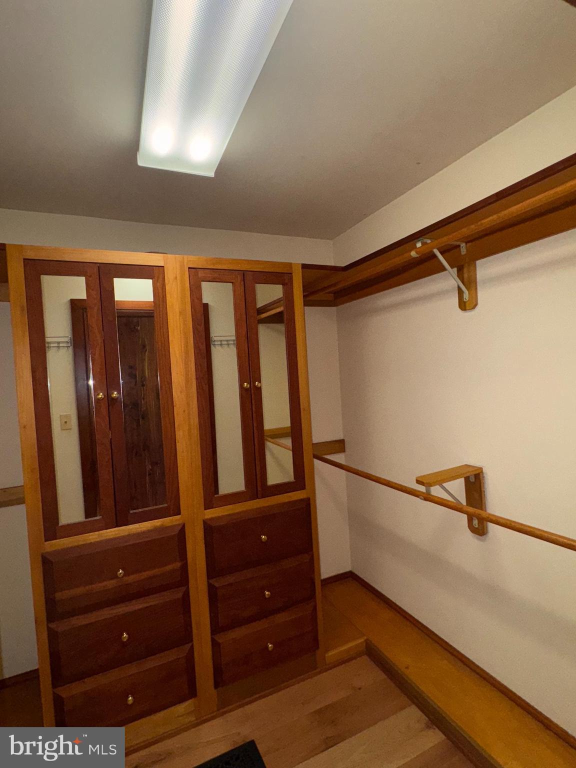 DAVIDSONVILLE - Residential