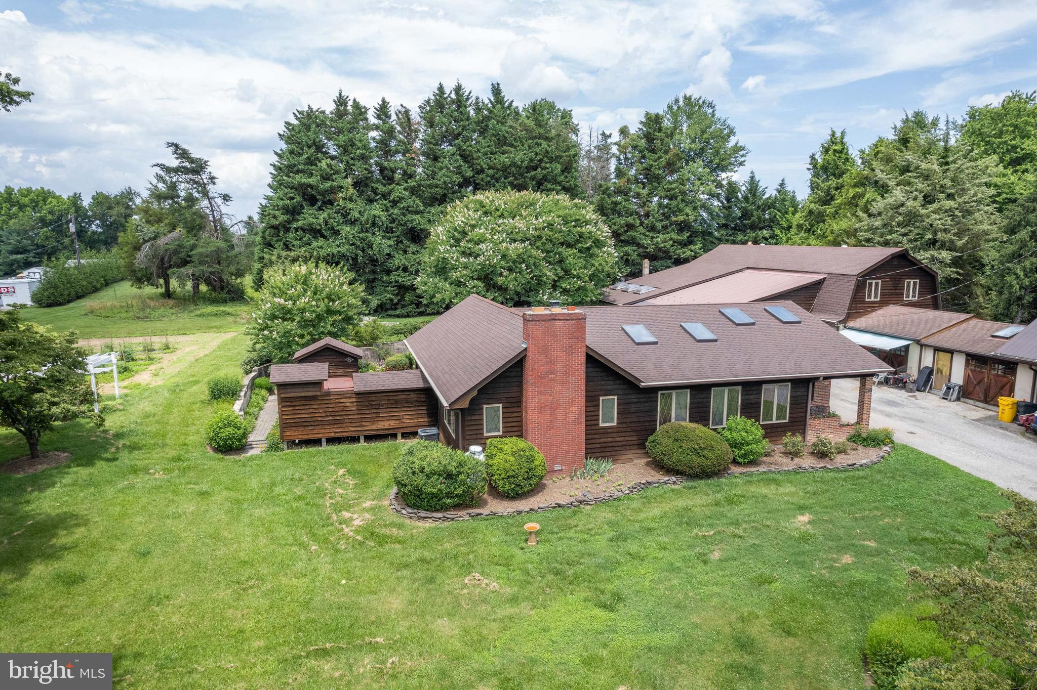 DAVIDSONVILLE - Residential