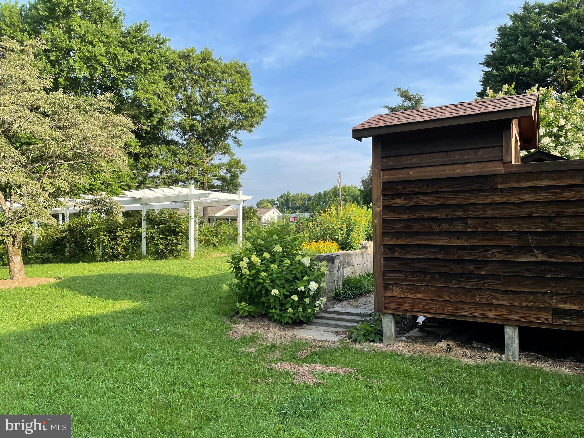 DAVIDSONVILLE - Residential