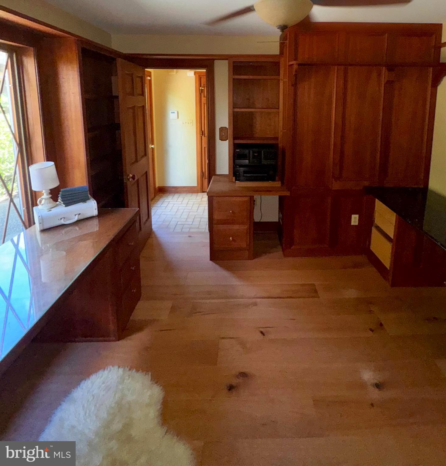 DAVIDSONVILLE - Residential