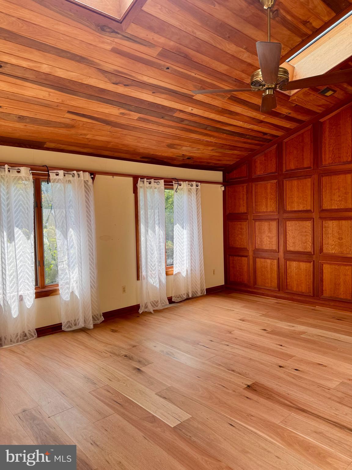 DAVIDSONVILLE - Residential