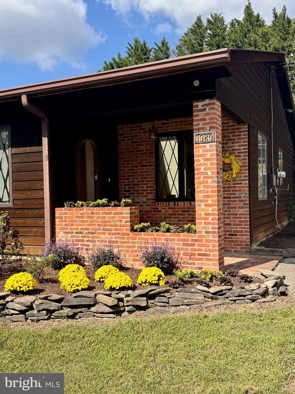 Photo of 1080 Mt Airy Road, DAVIDSONVILLE, MD 21035 (MLS # MDAA2126802)