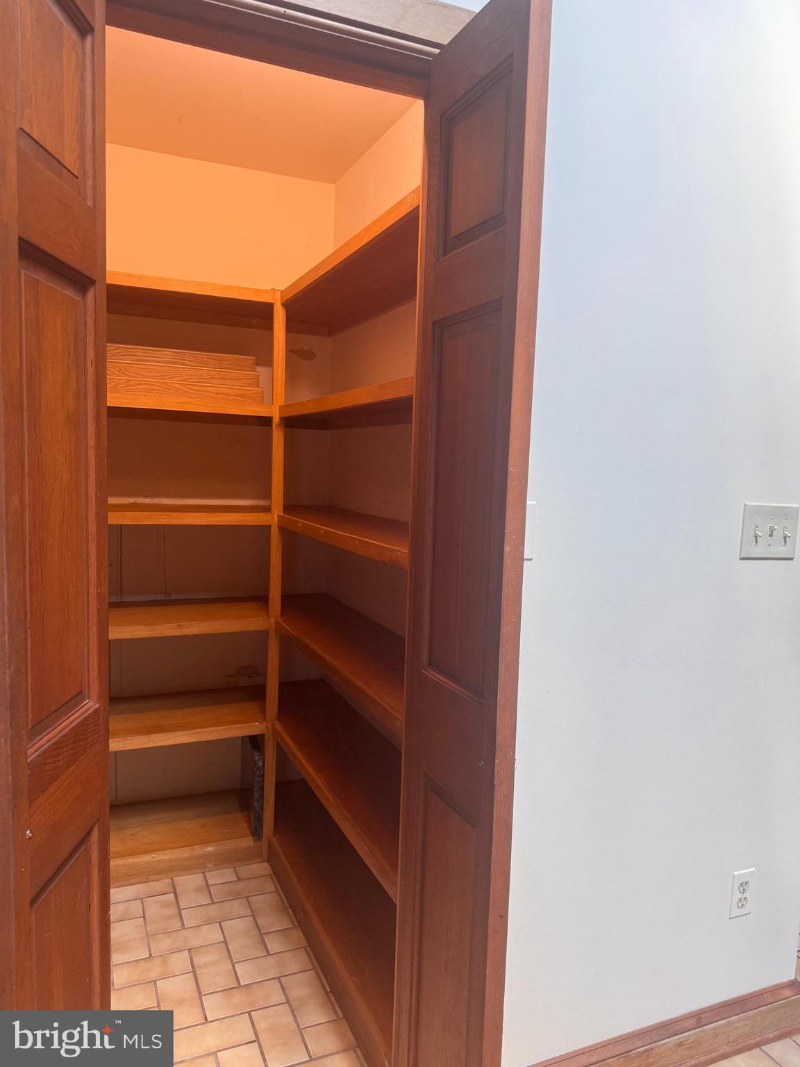 DAVIDSONVILLE - Residential