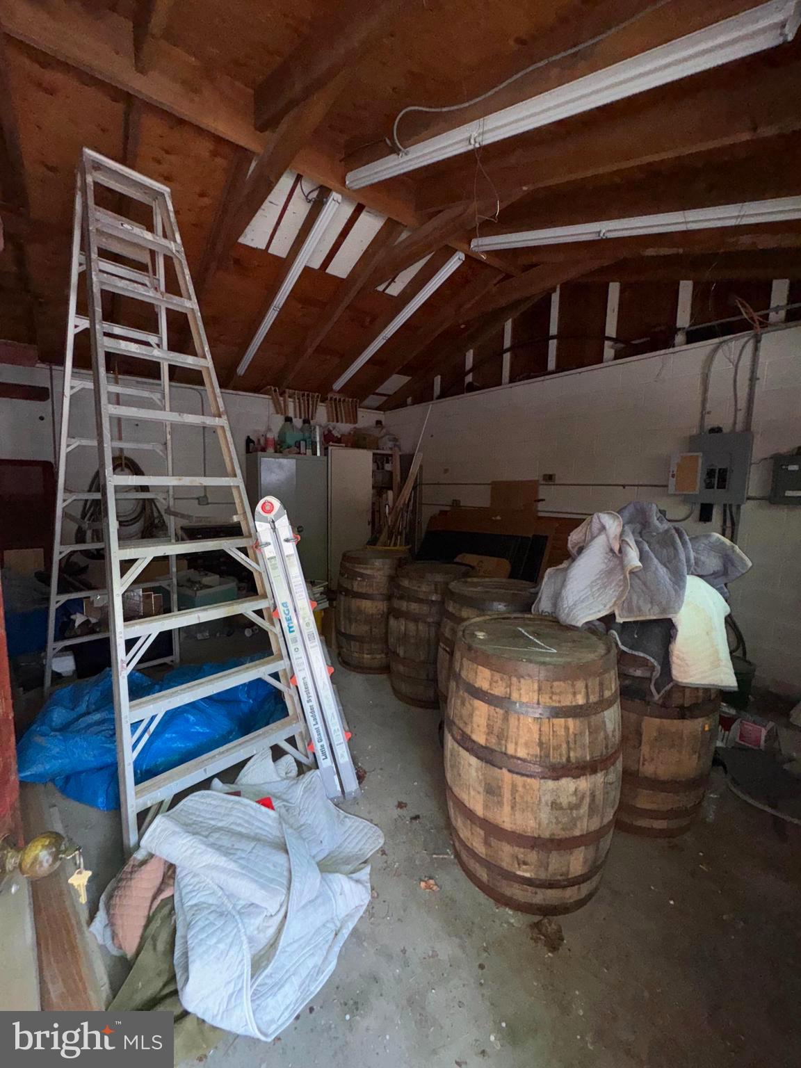 DAVIDSONVILLE - Residential