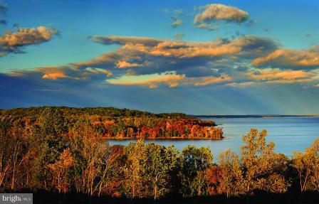 POTOMAC SHORES - Residential