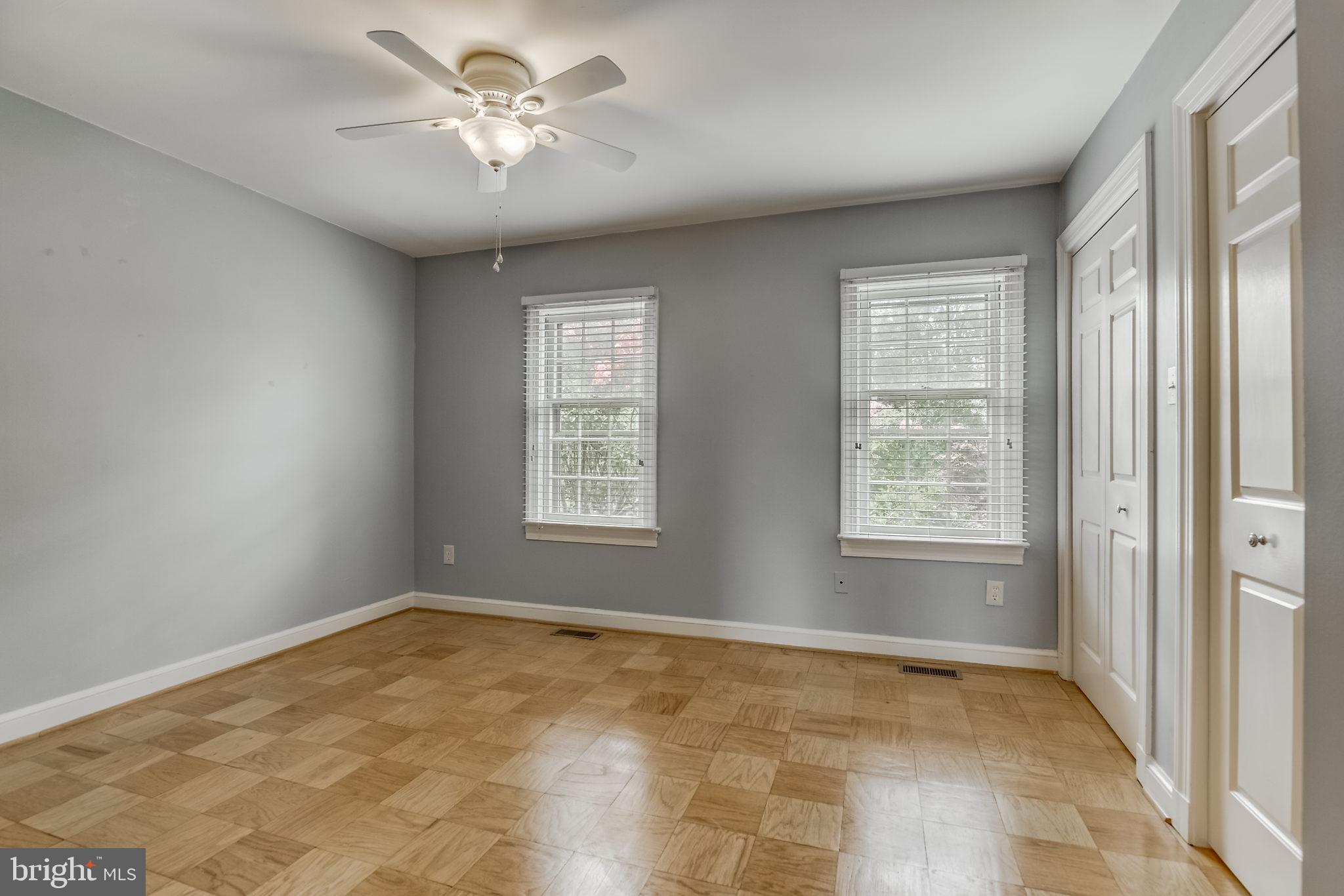 TOBACCO QUAY - Residential Lease