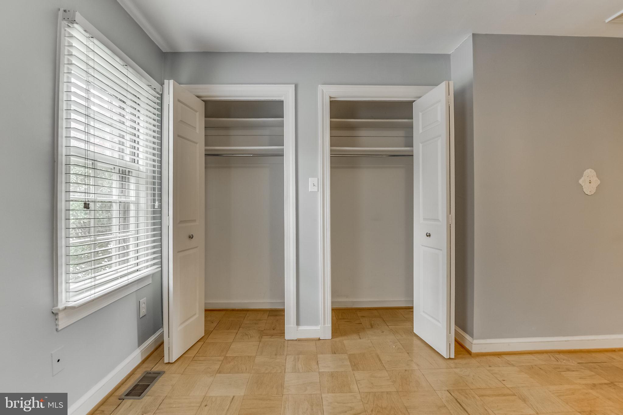 TOBACCO QUAY - Residential Lease