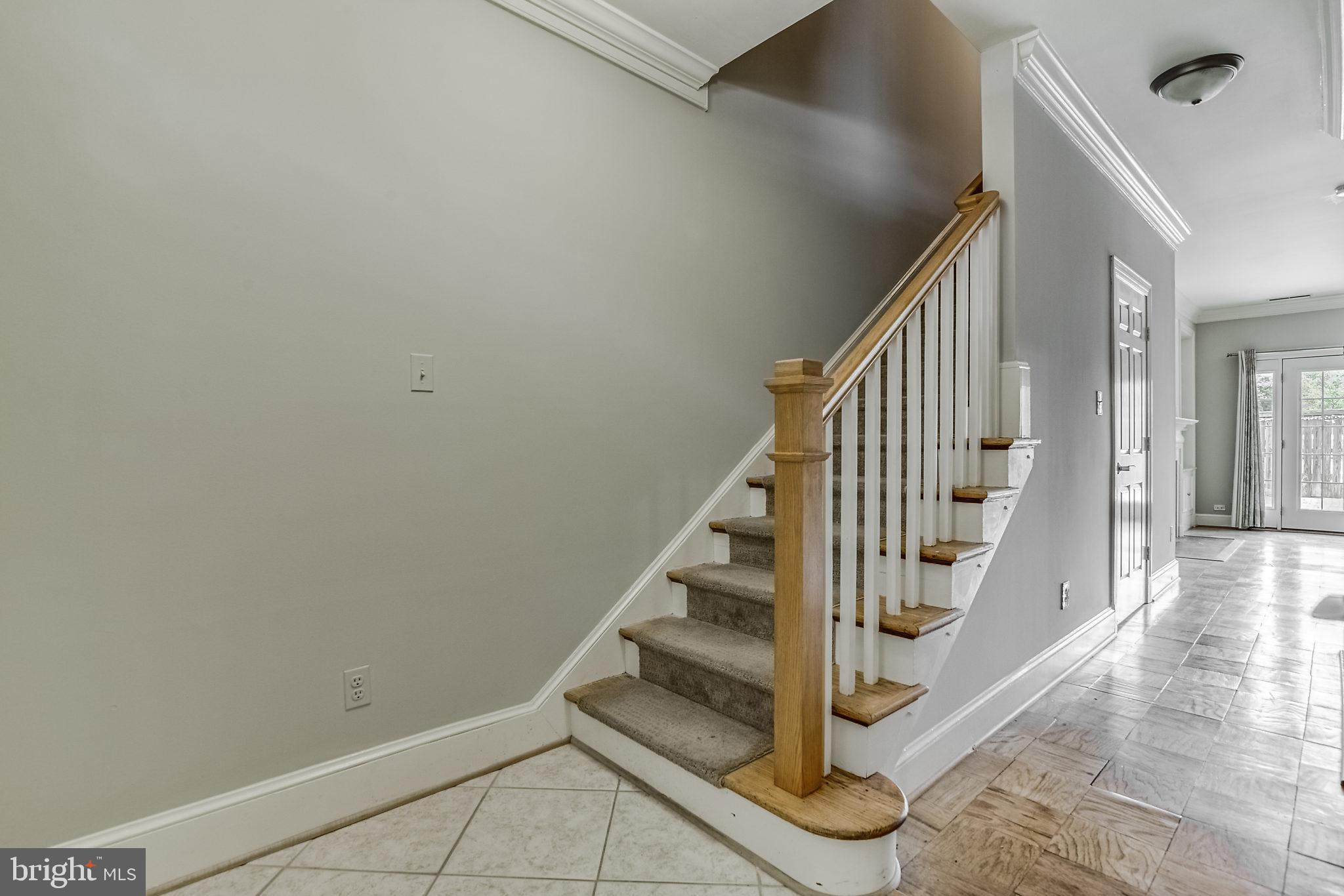 TOBACCO QUAY - Residential Lease