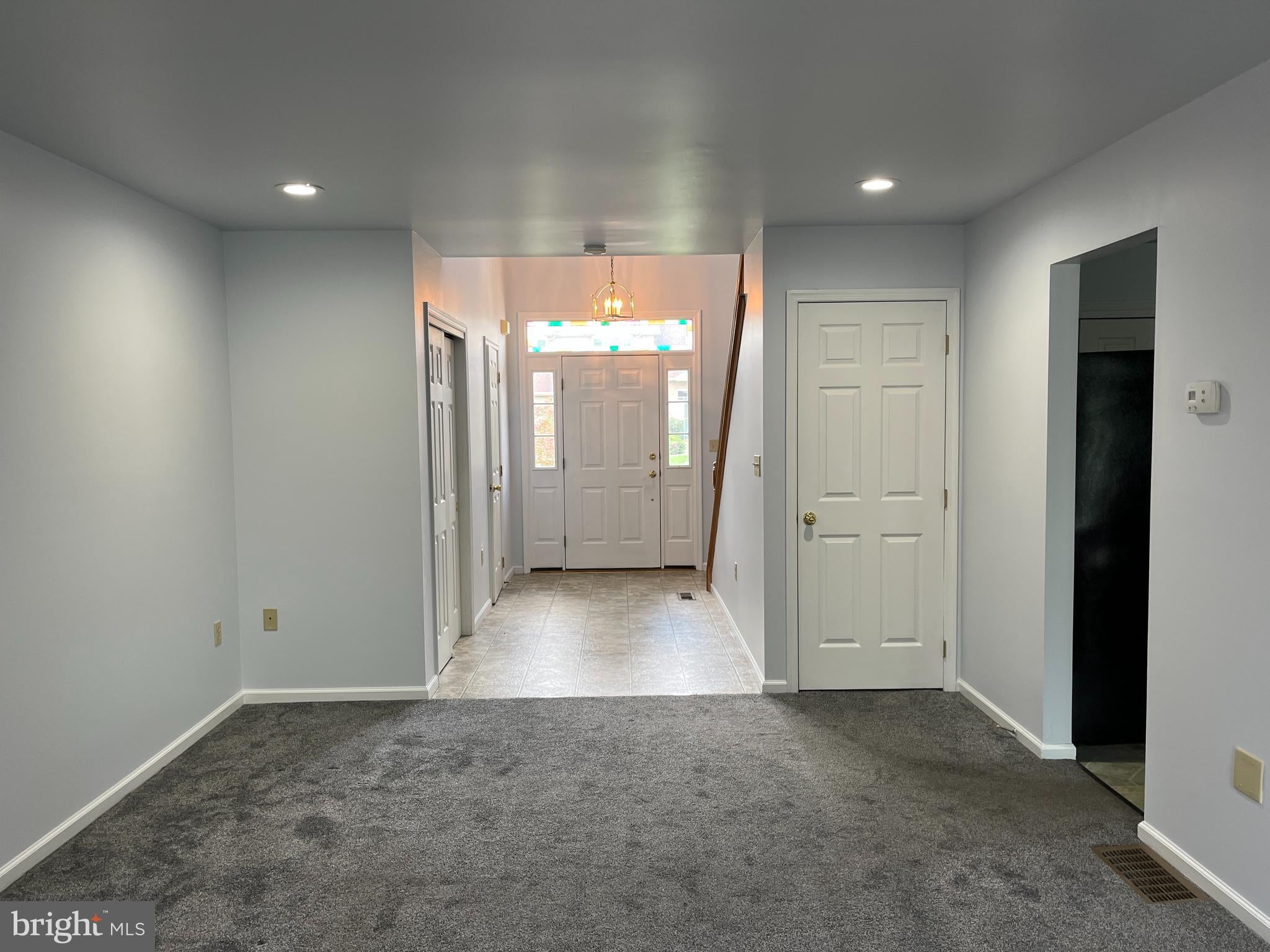 2635 MIDDLE WAY