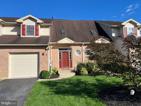 Townhouse For Rent - 2635 Middle Way<br/> Northampton County, EASTON, PA 18040