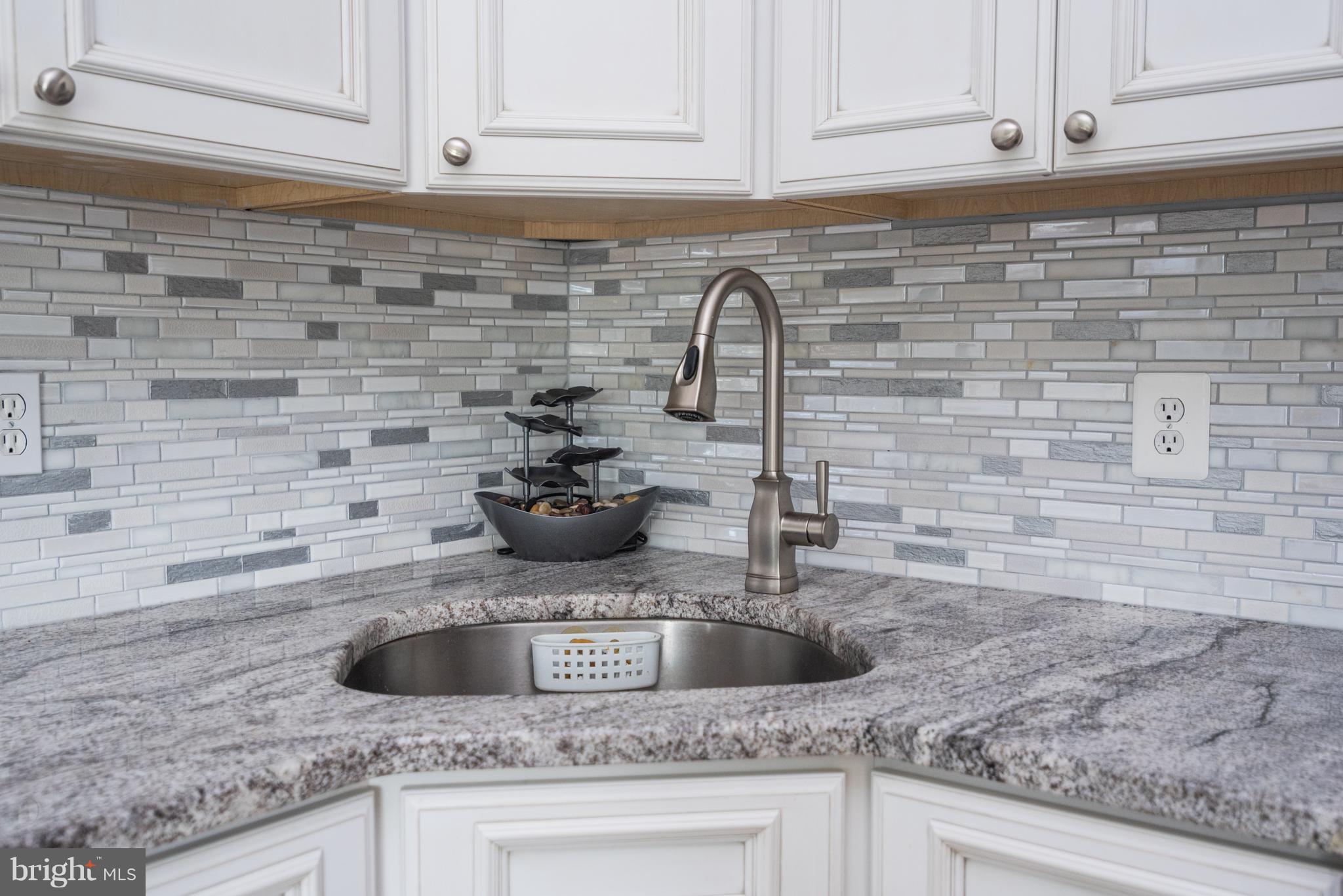 QUIET INHERITANCE - Residential