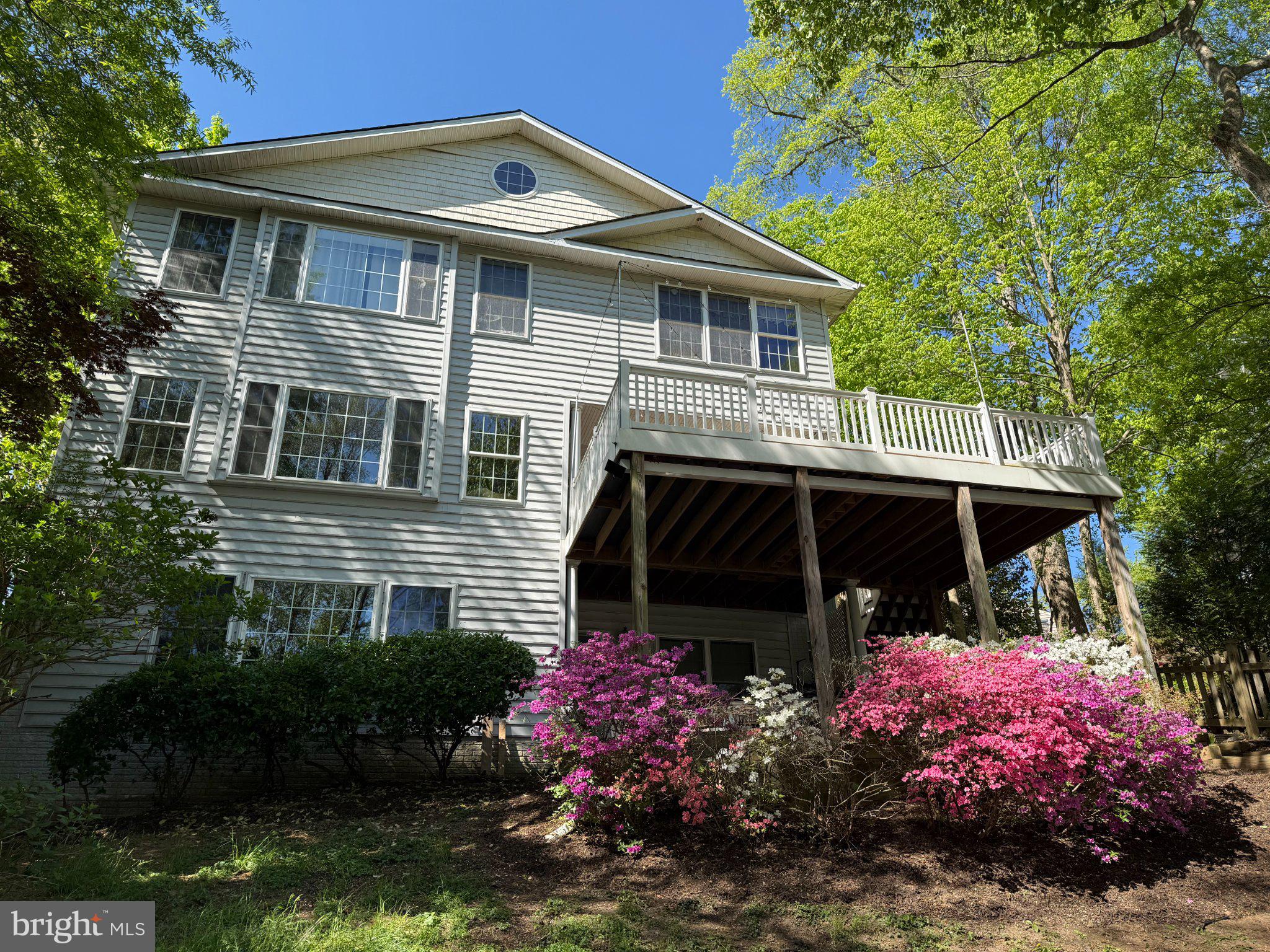 262 CAPOTE COURT E