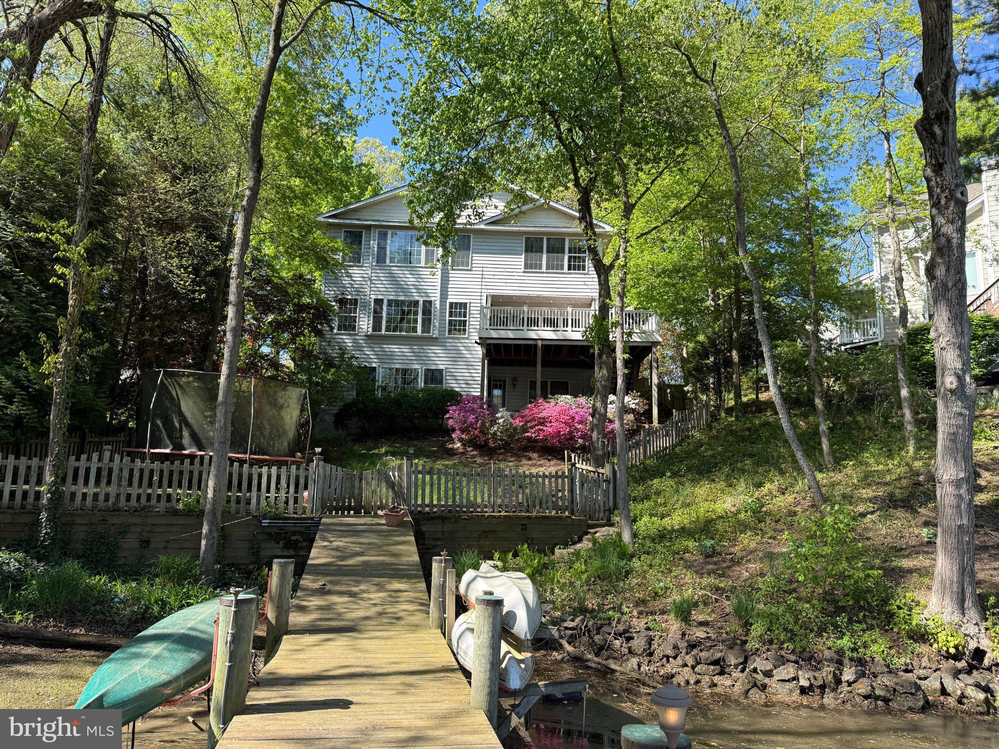 262 CAPOTE COURT E