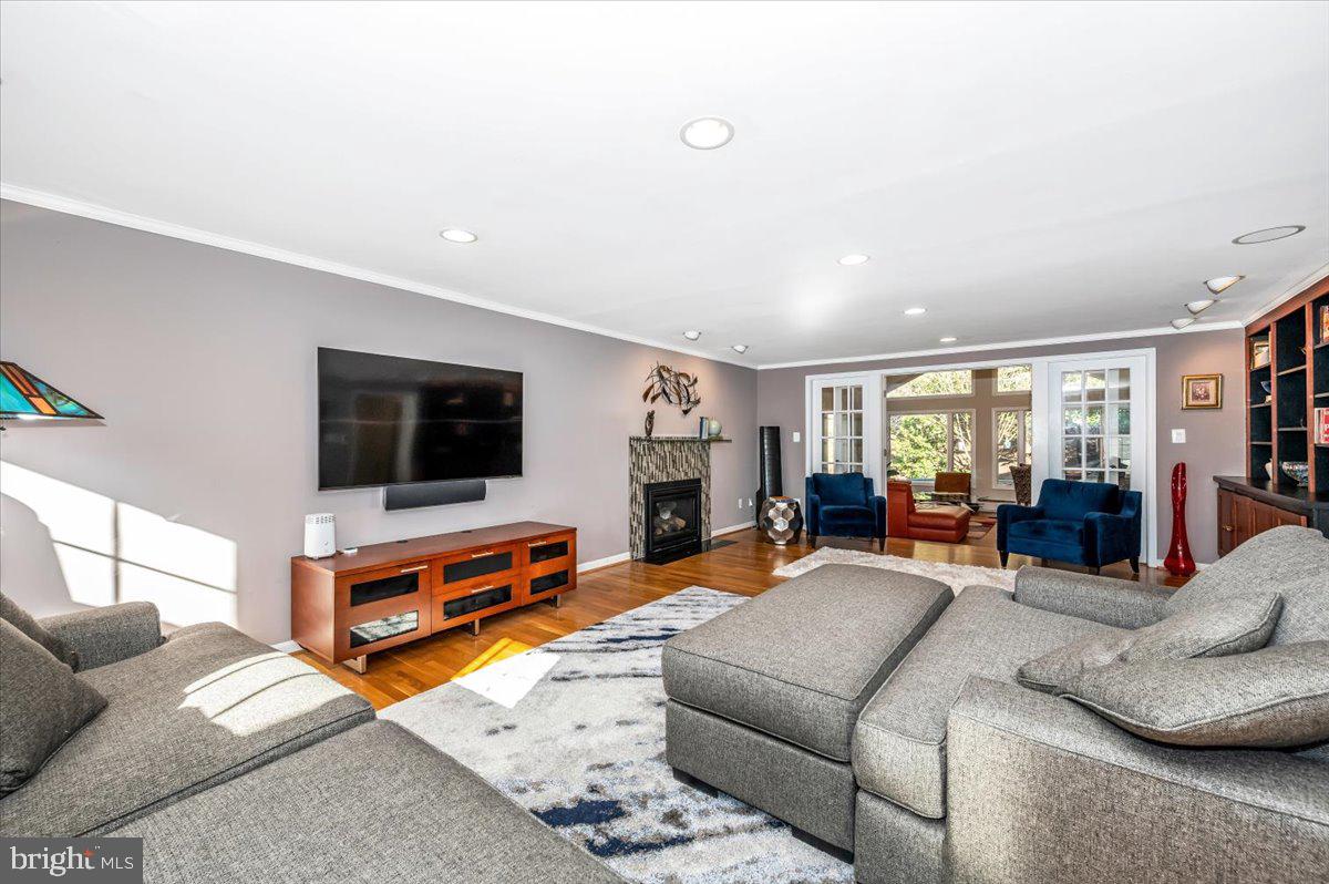 FALLSMEAD - Residential