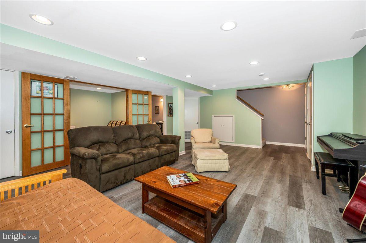 FALLSMEAD - Residential