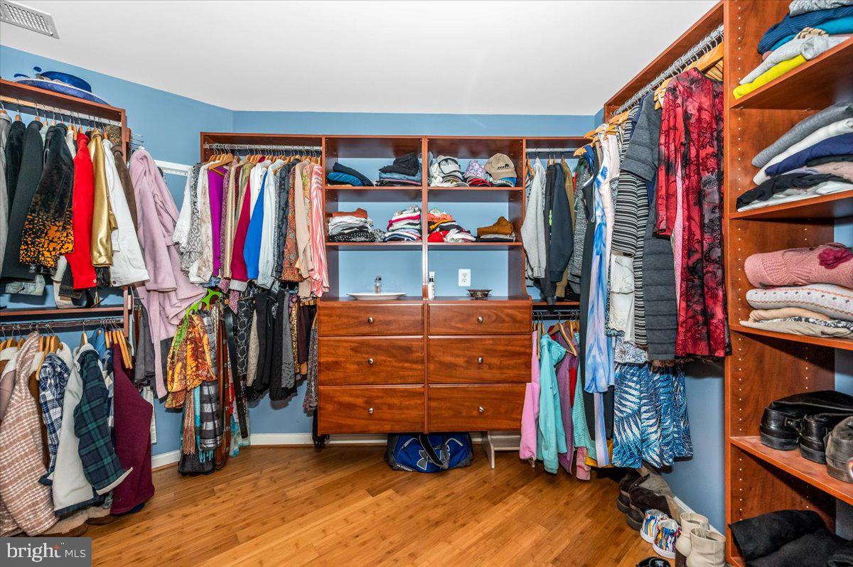 FALLSMEAD - Residential