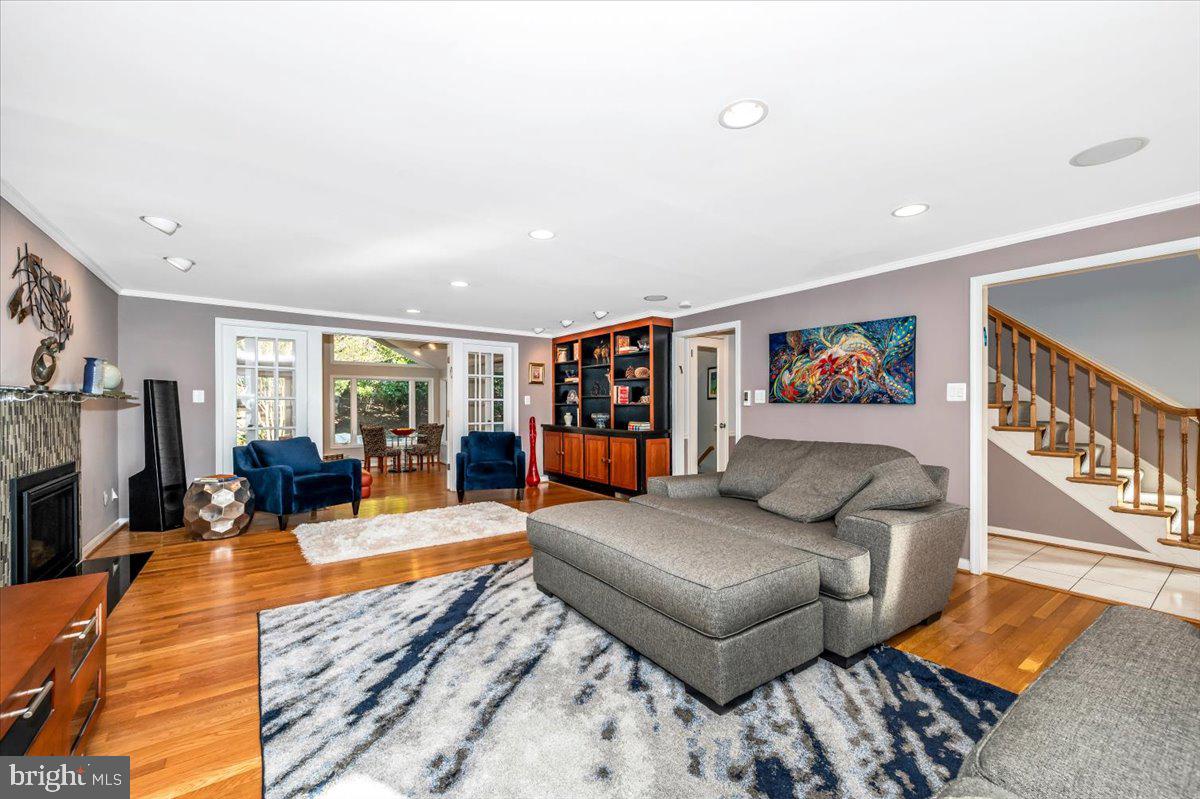 FALLSMEAD - Residential