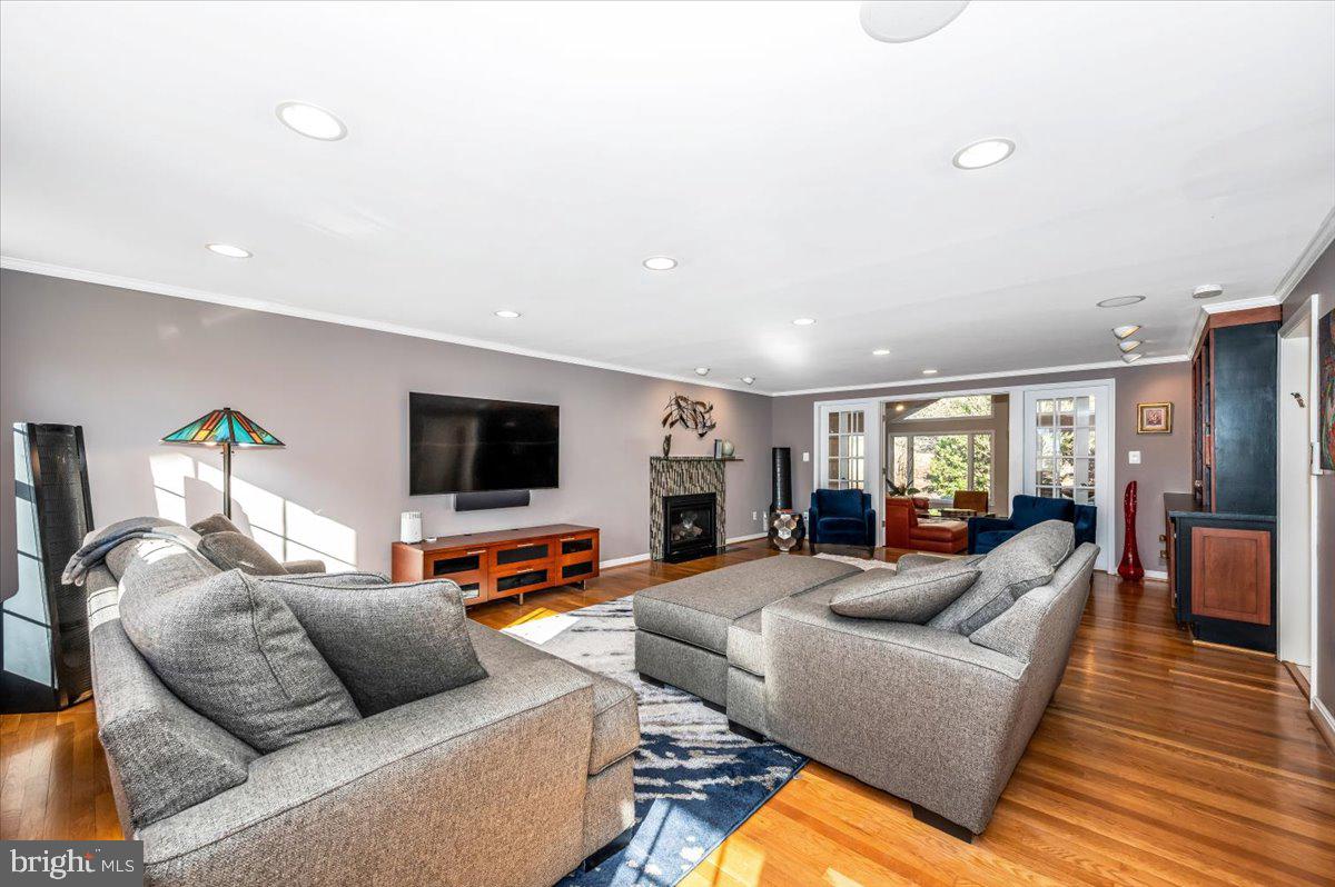 FALLSMEAD - Residential