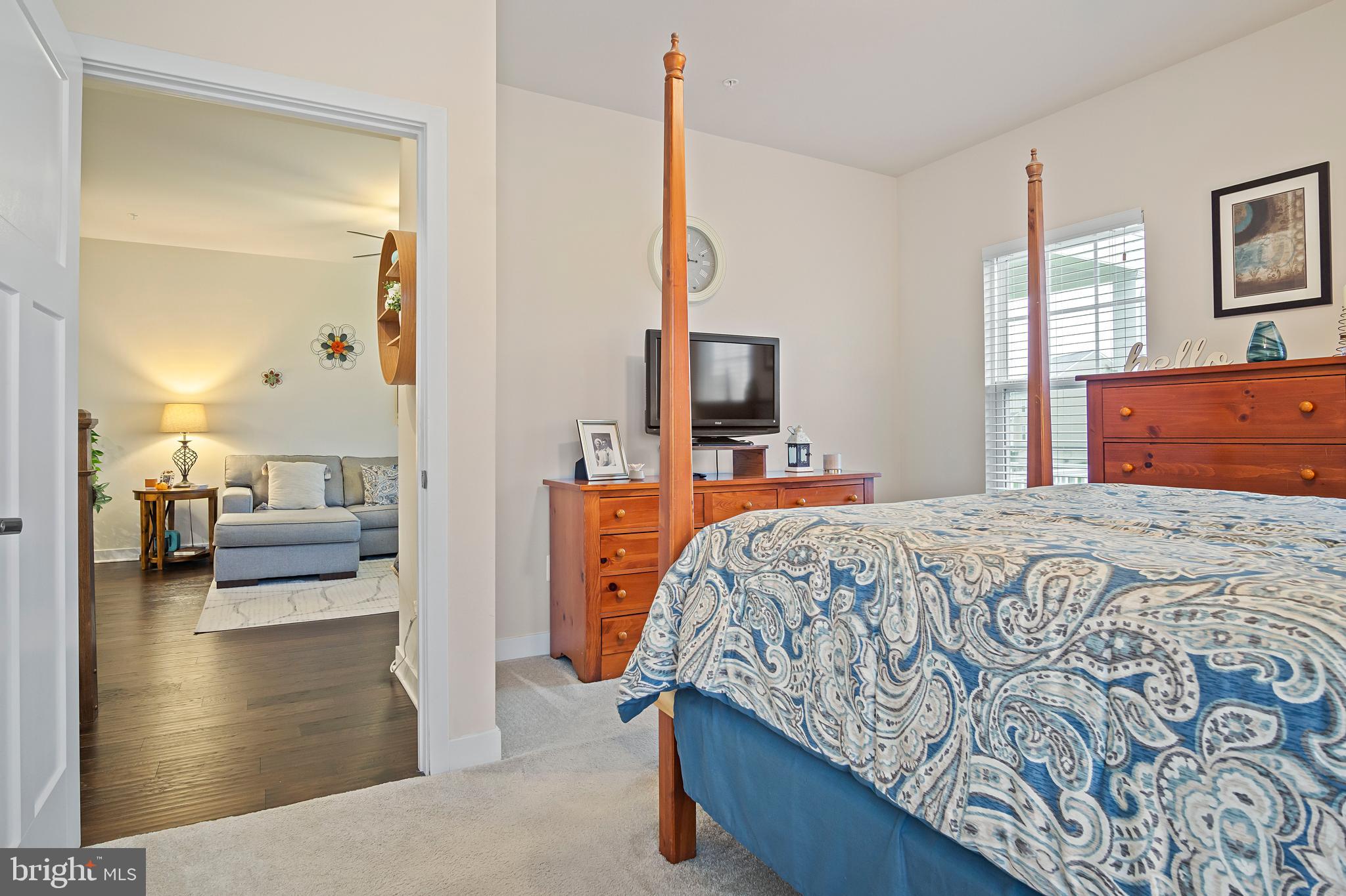 WEST FIELDS - Residential