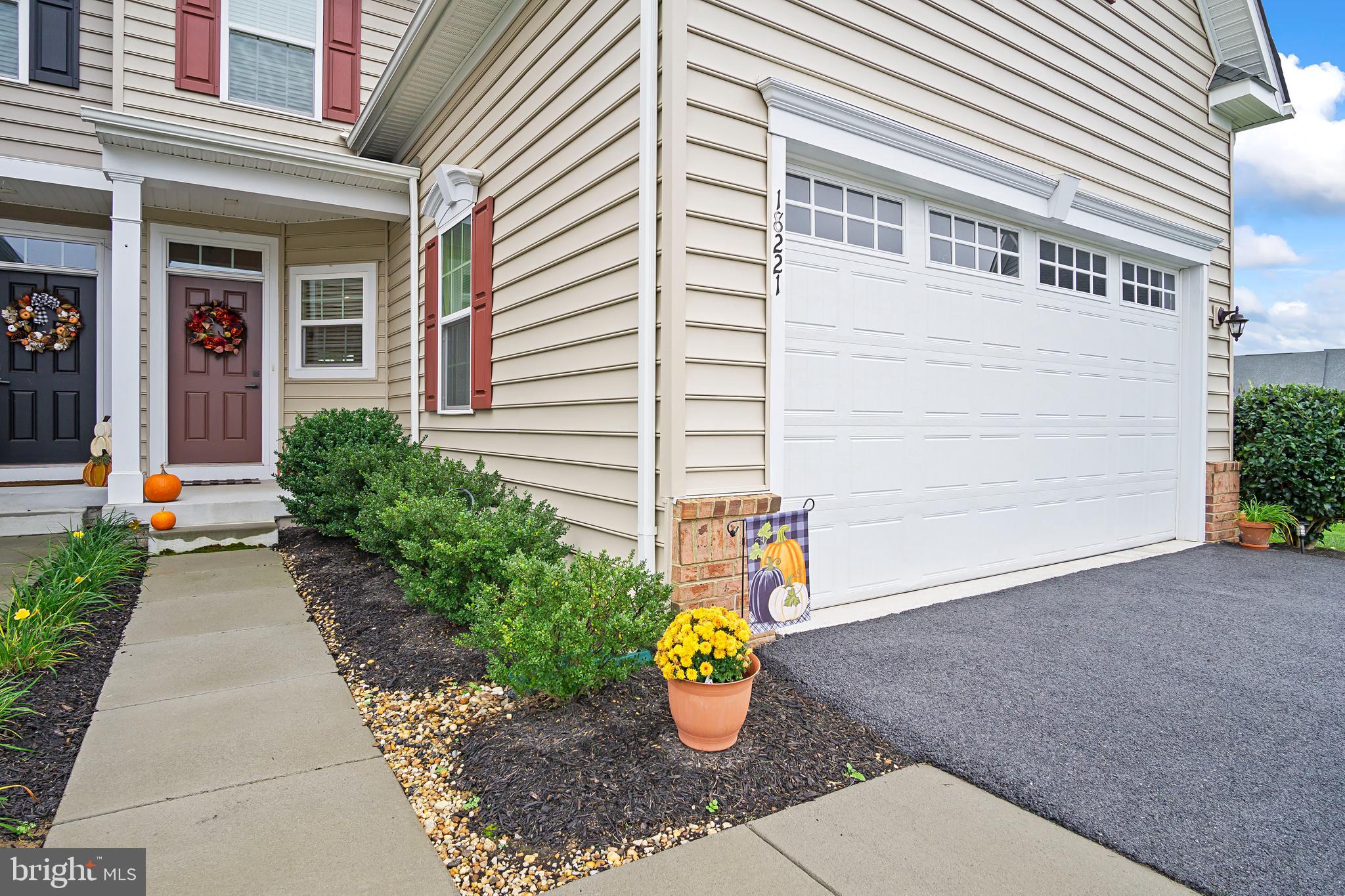 WEST FIELDS - Residential