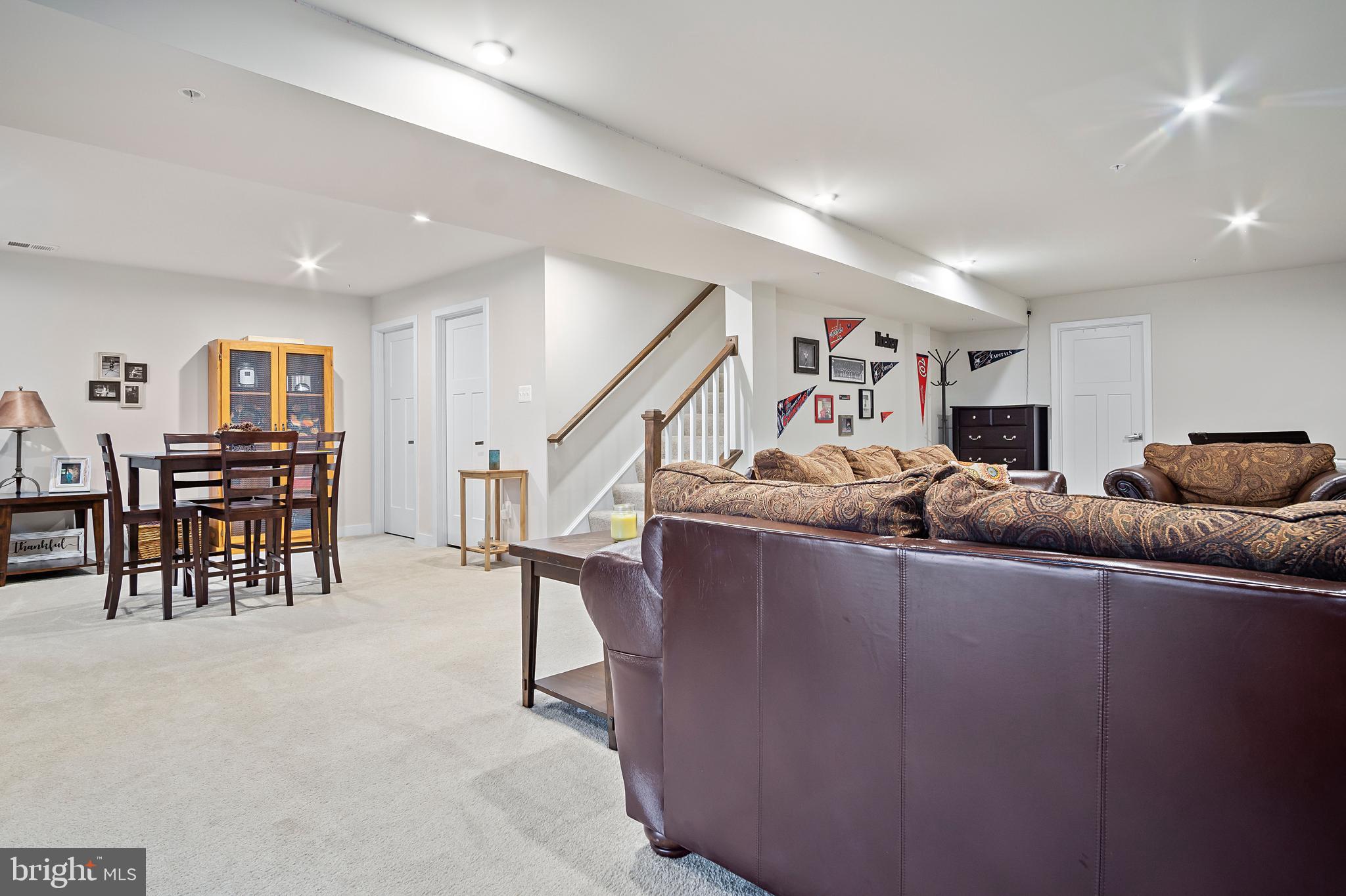 WEST FIELDS - Residential