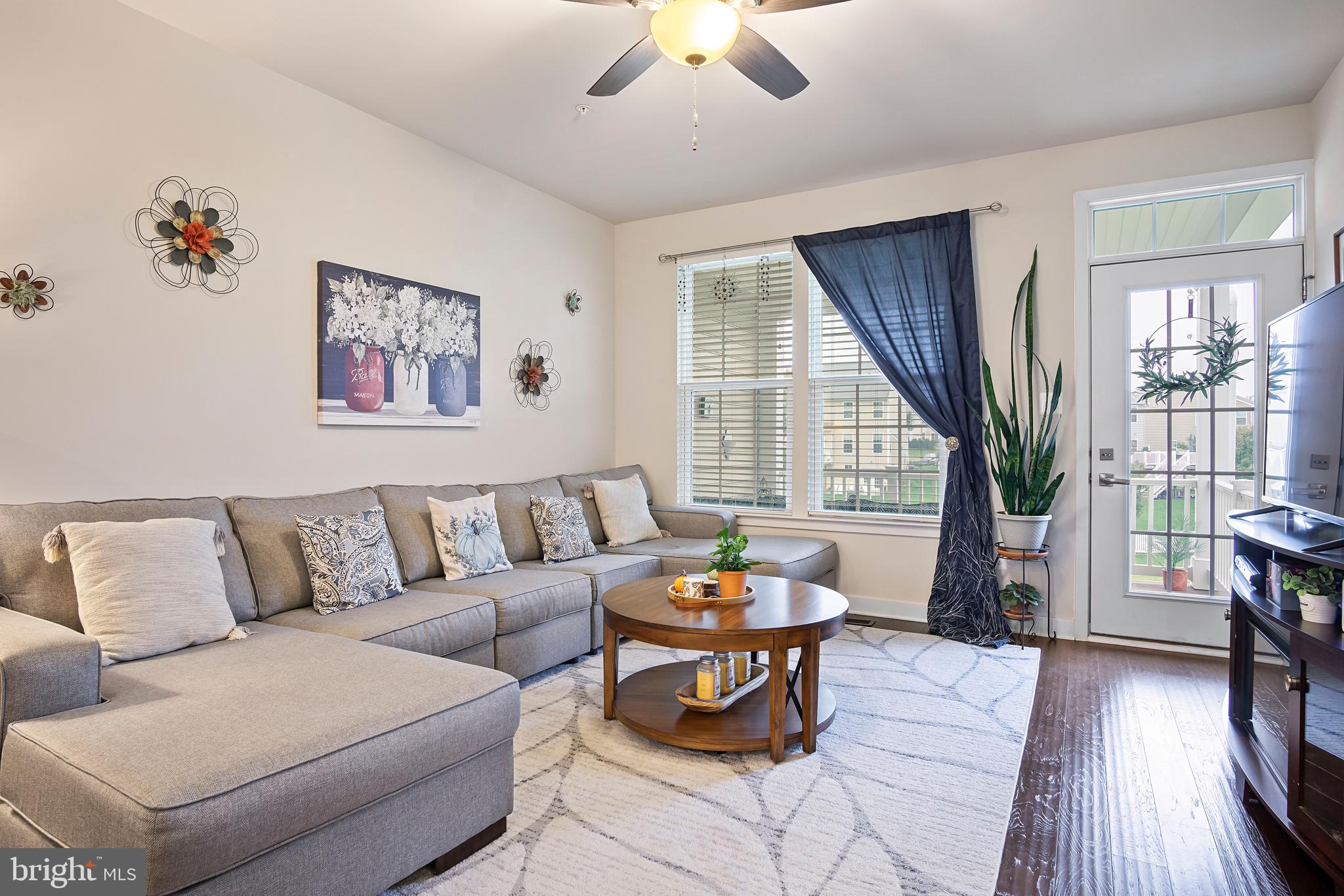 WEST FIELDS - Residential