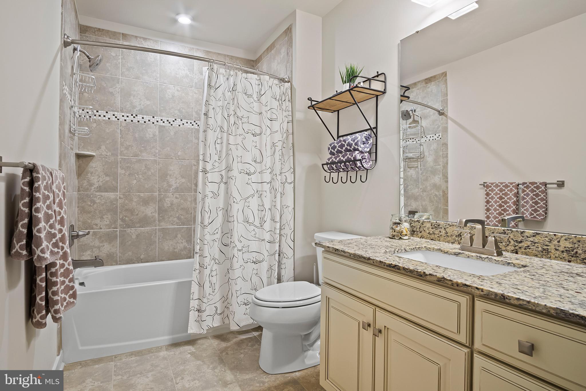 WEST FIELDS - Residential