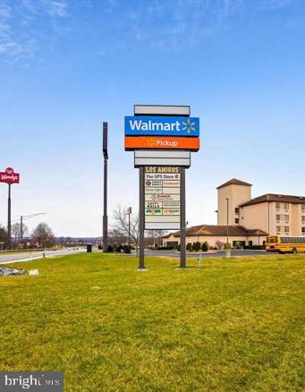 WEST FIELDS - Residential