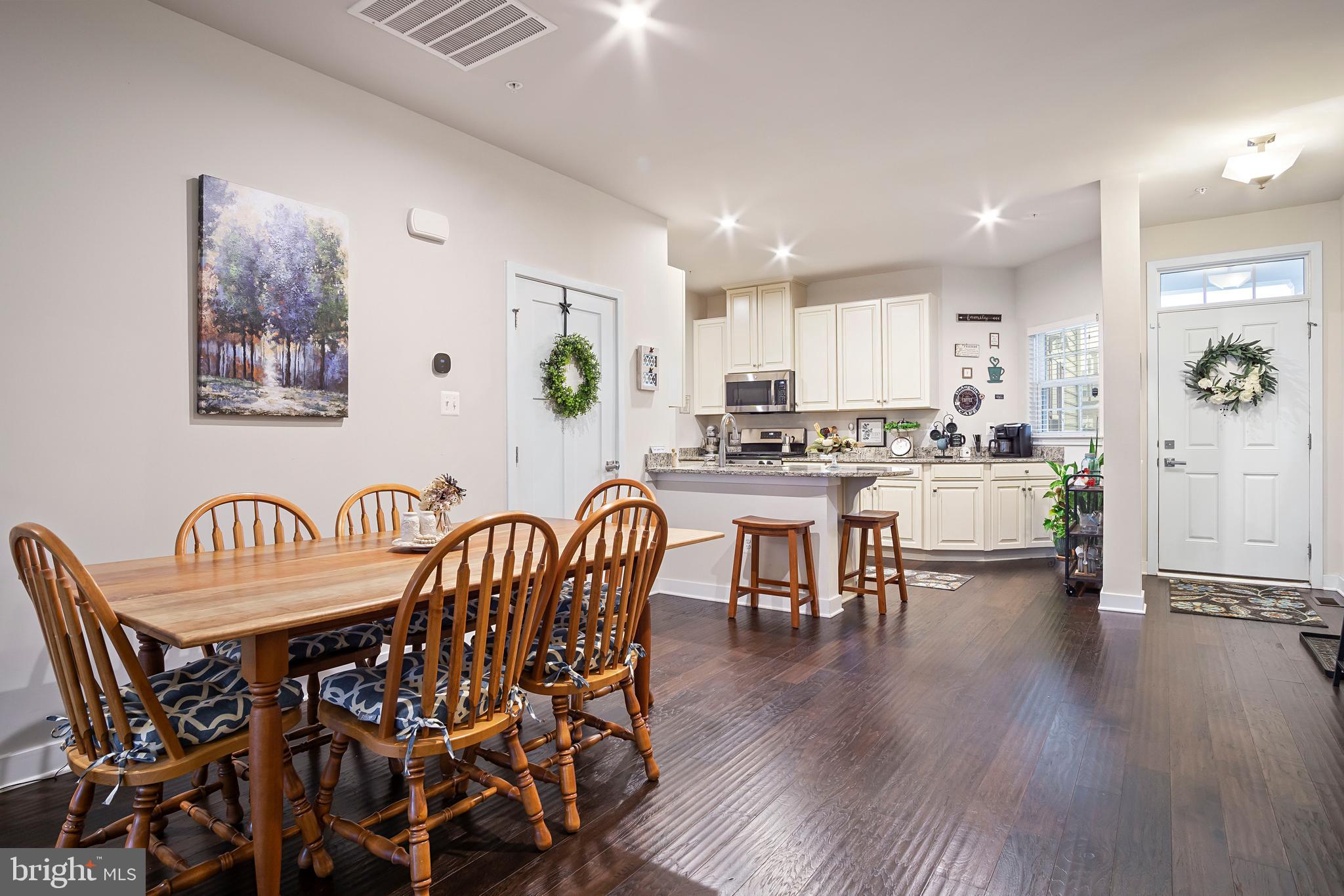 WEST FIELDS - Residential