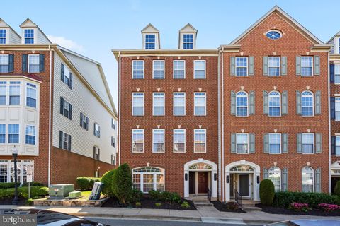 Property photo of 325 Munahan Circle B 325b, Indian Head, MD 20640