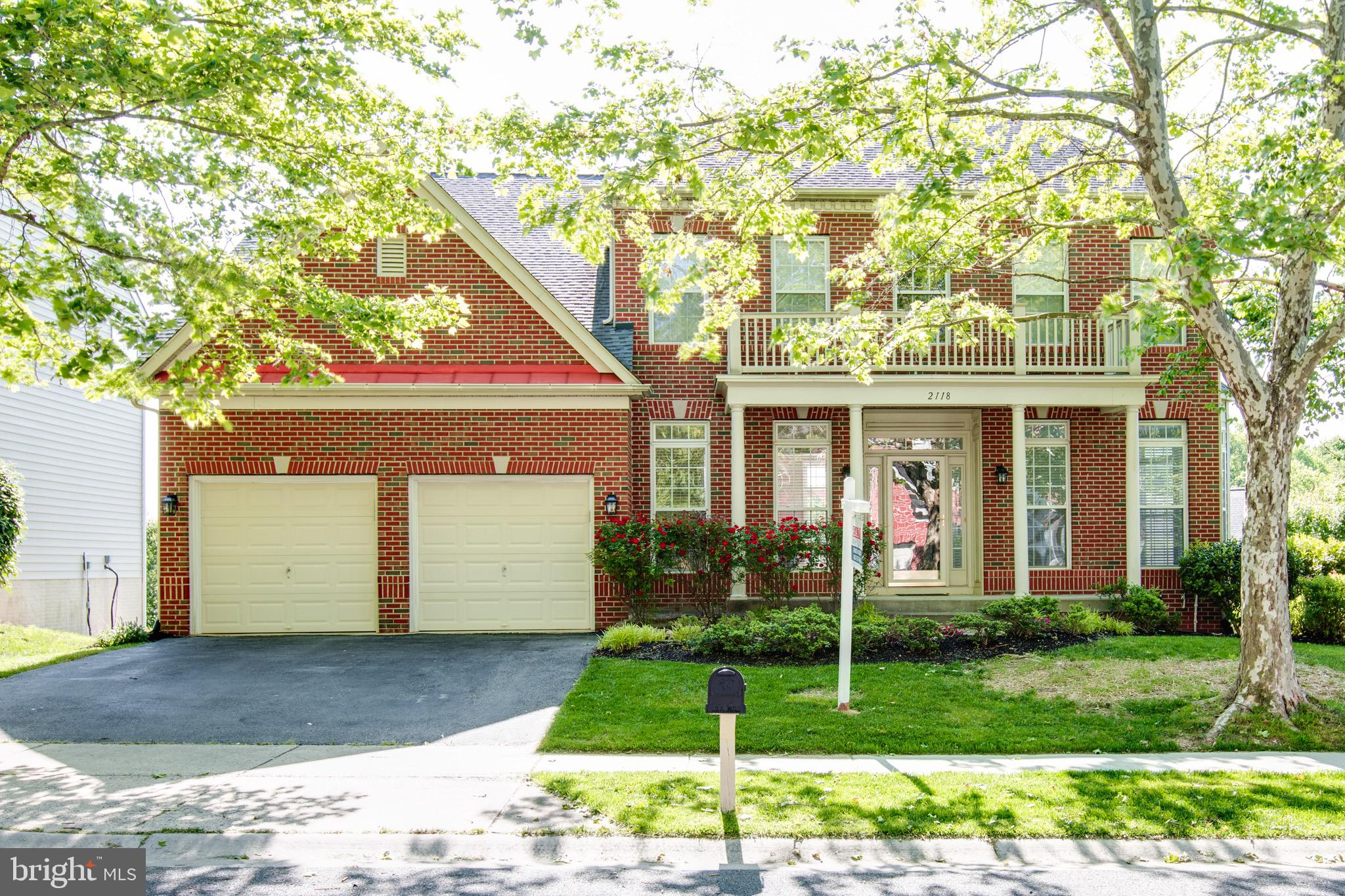 HOLLIFIELD ESTATES - Residential