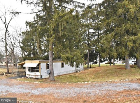Mobile Home For Sale - 211 S Pine Street<br/> KUTZTOWN, PA 19530