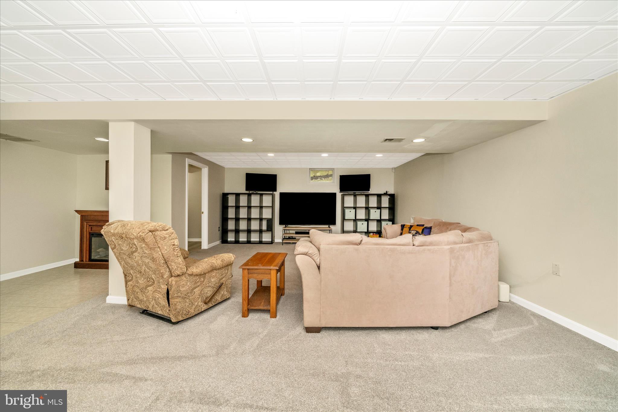 CLIFTON KNOLLS - Residential