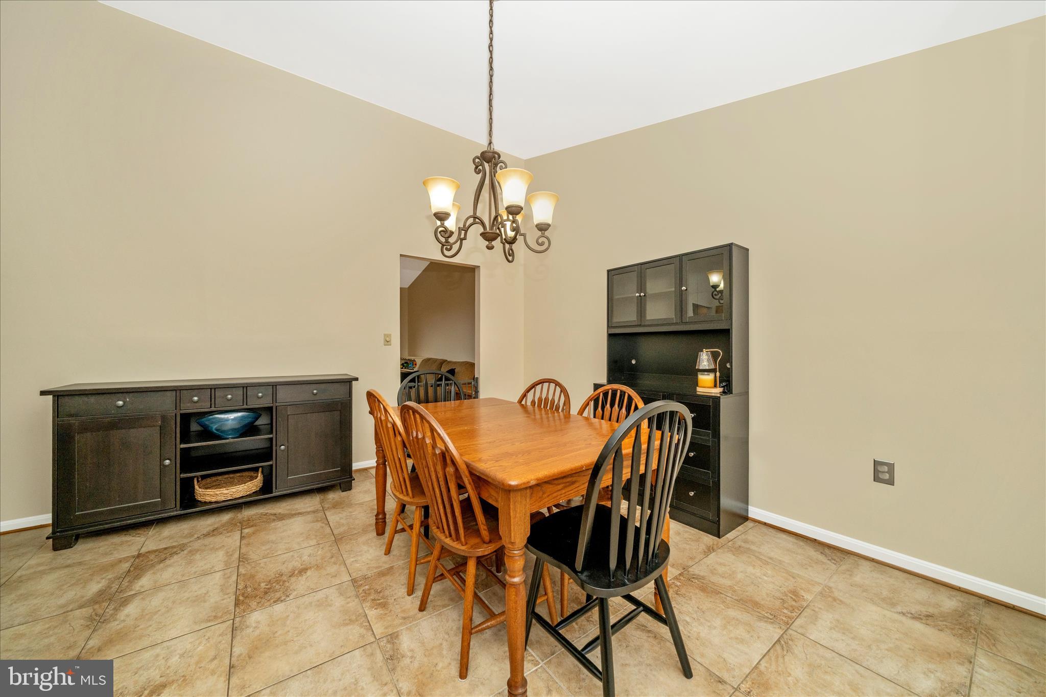 CLIFTON KNOLLS - Residential