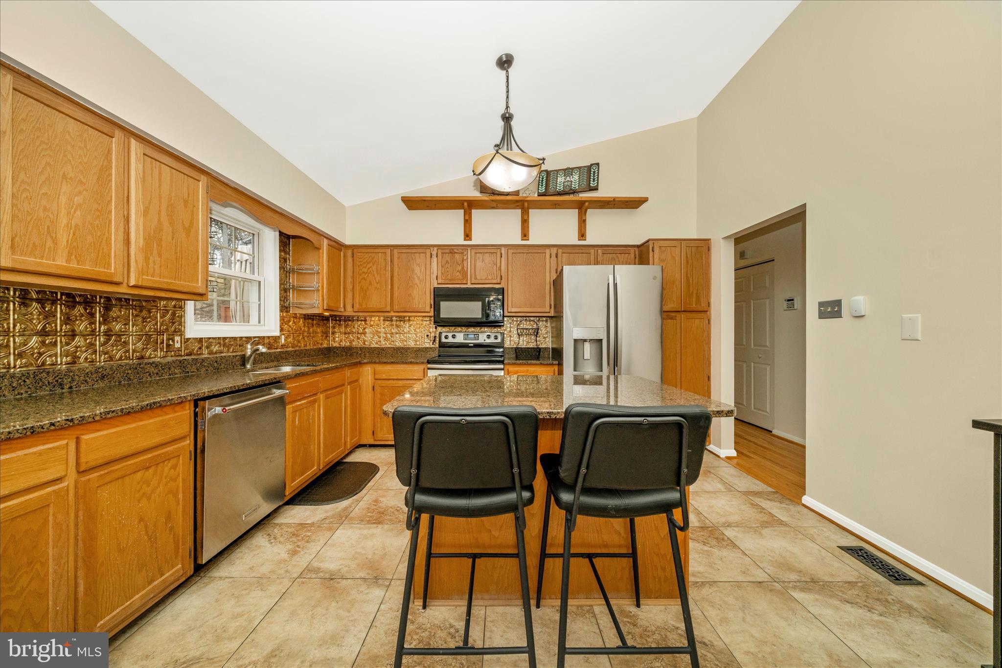 CLIFTON KNOLLS - Residential