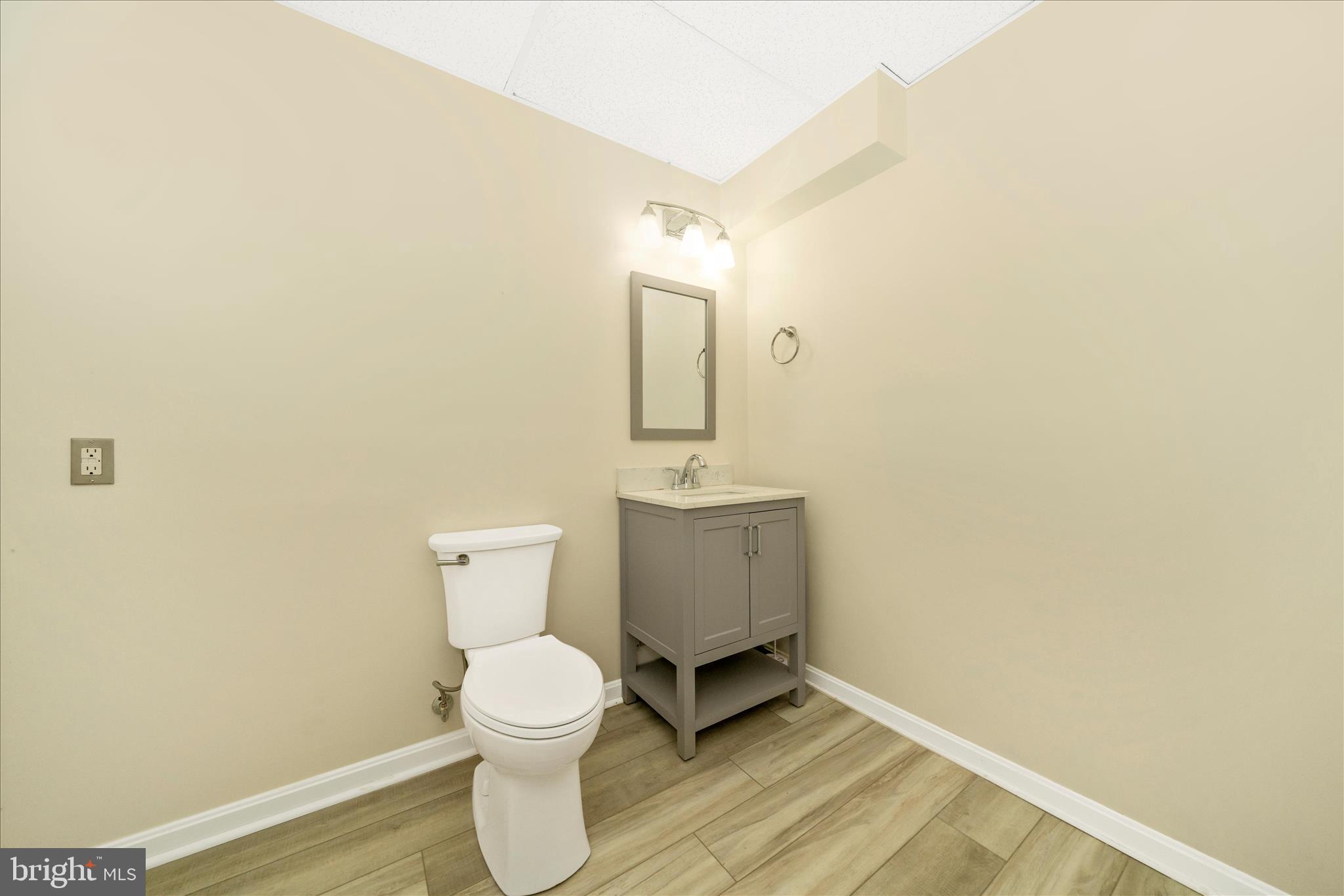 CLIFTON KNOLLS - Residential