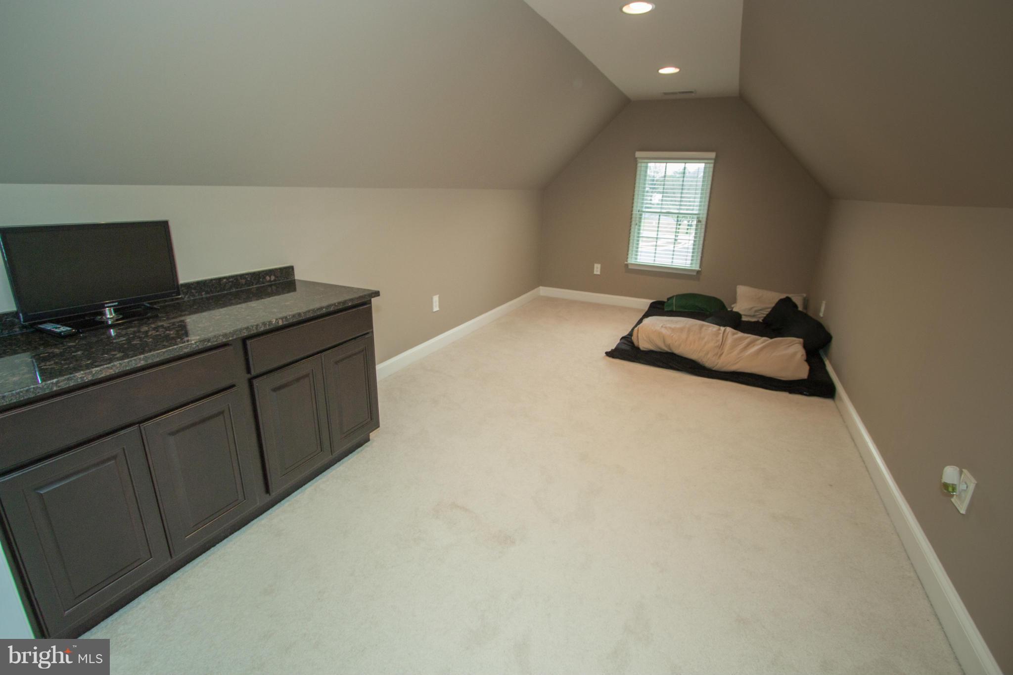 DOMINION VALLEY COUNTRY CLUB - Residential