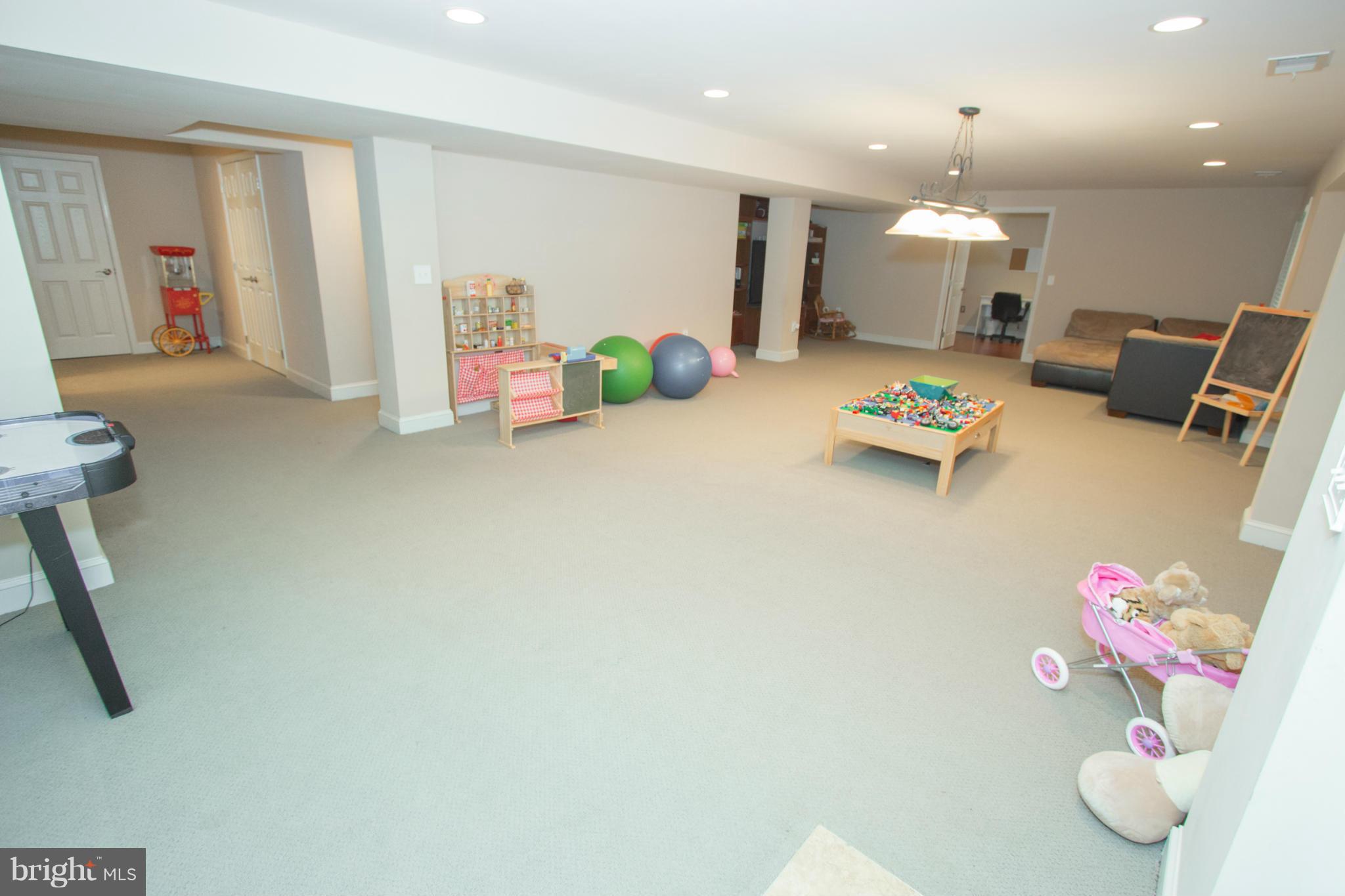 DOMINION VALLEY COUNTRY CLUB - Residential